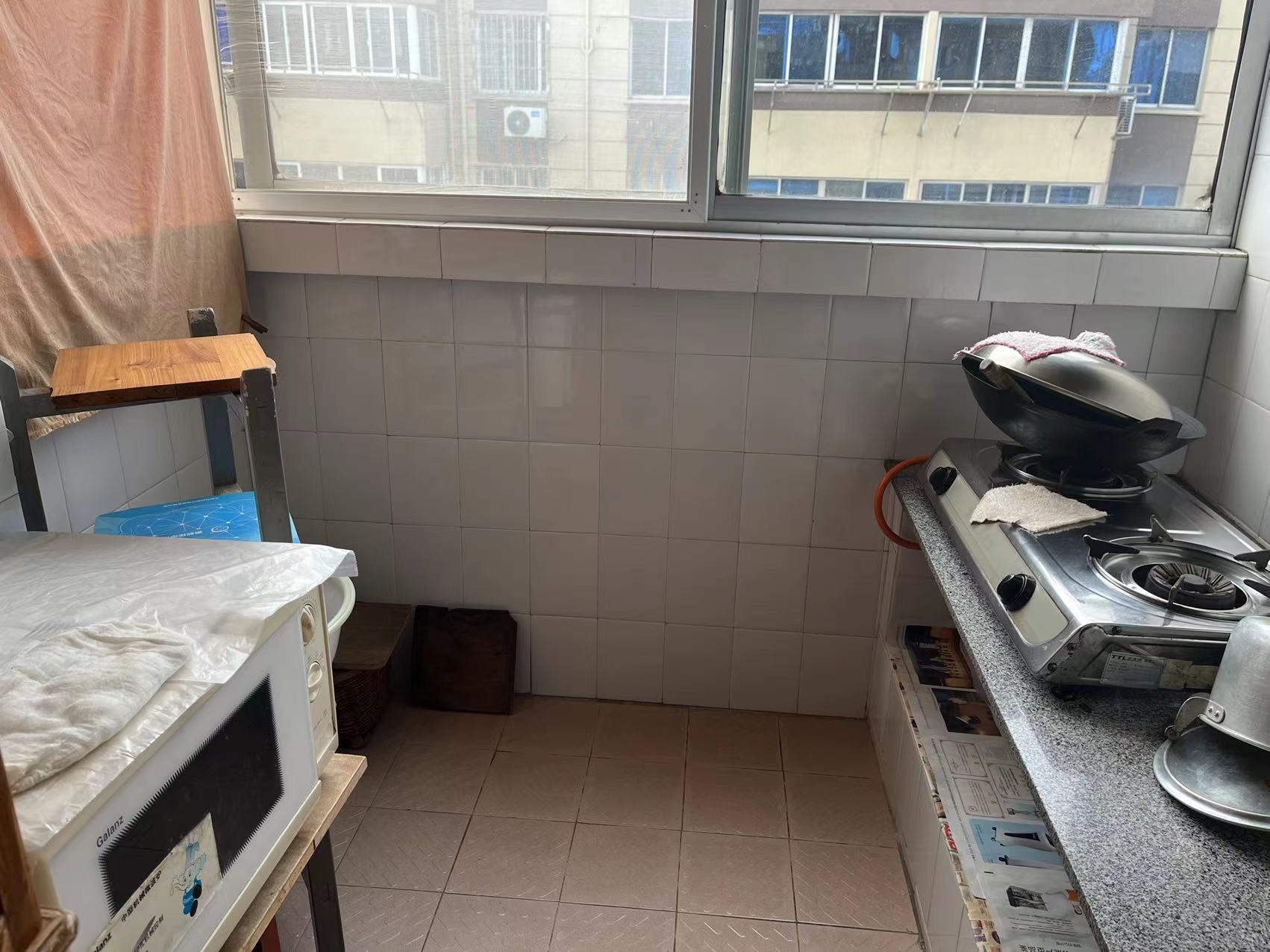 百花军宅苑 4室2厅2卫 79.88m&sup2;