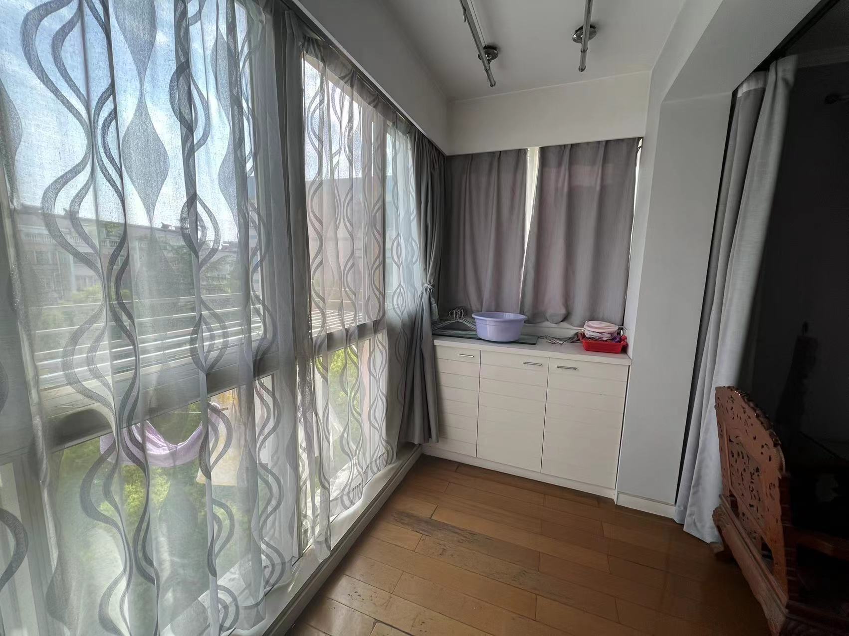 东昇花园 3室2厅2卫 149.00m²
