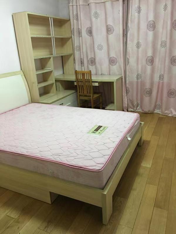华威园 2室2厅1卫 67.5m&sup2;