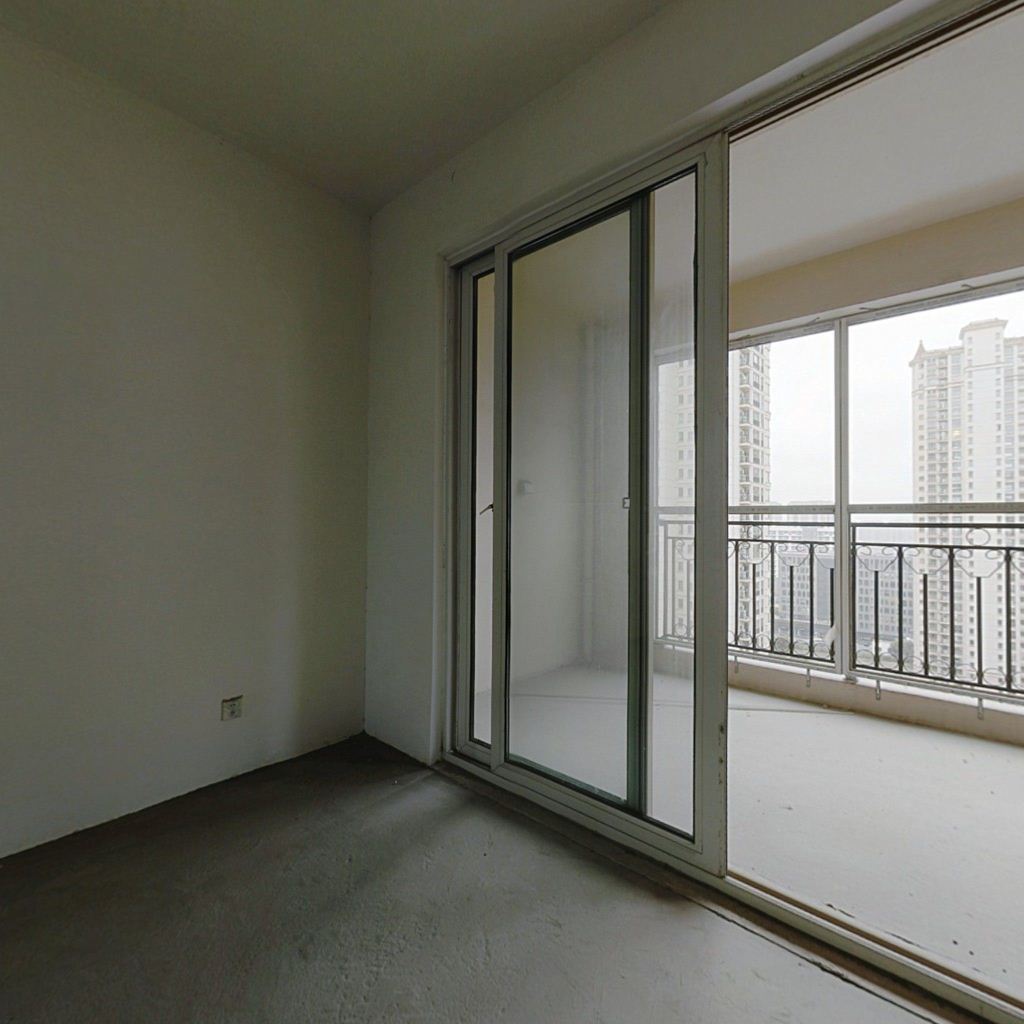 中南世纪花城三期 4室2厅3卫 330m&sup2;