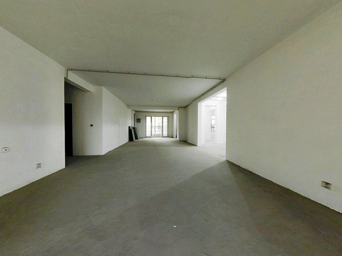 中南世纪花城三期 4室2厅3卫 330m&sup2;