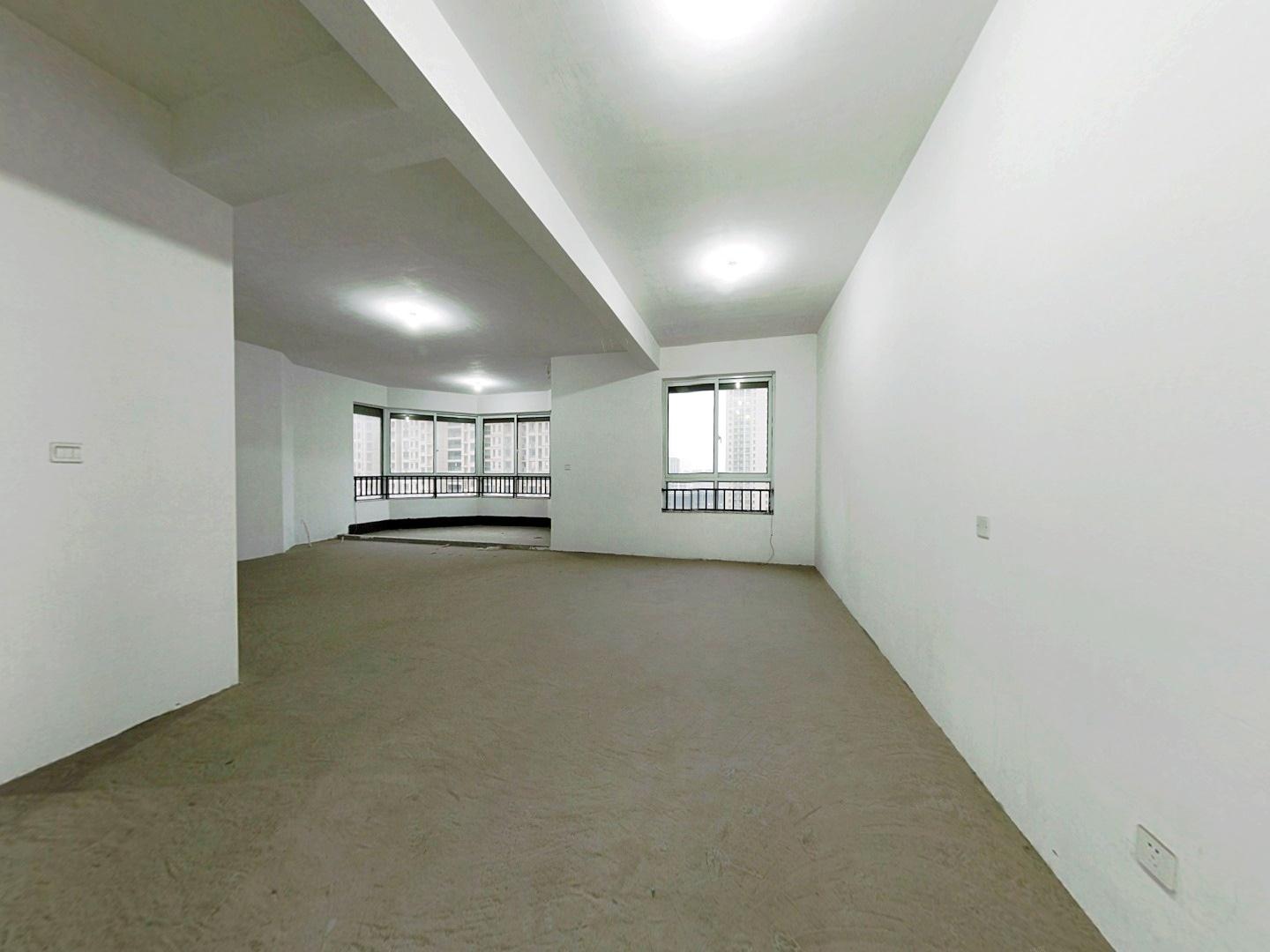 中南世纪花城三期 4室2厅3卫 330m&sup2;
