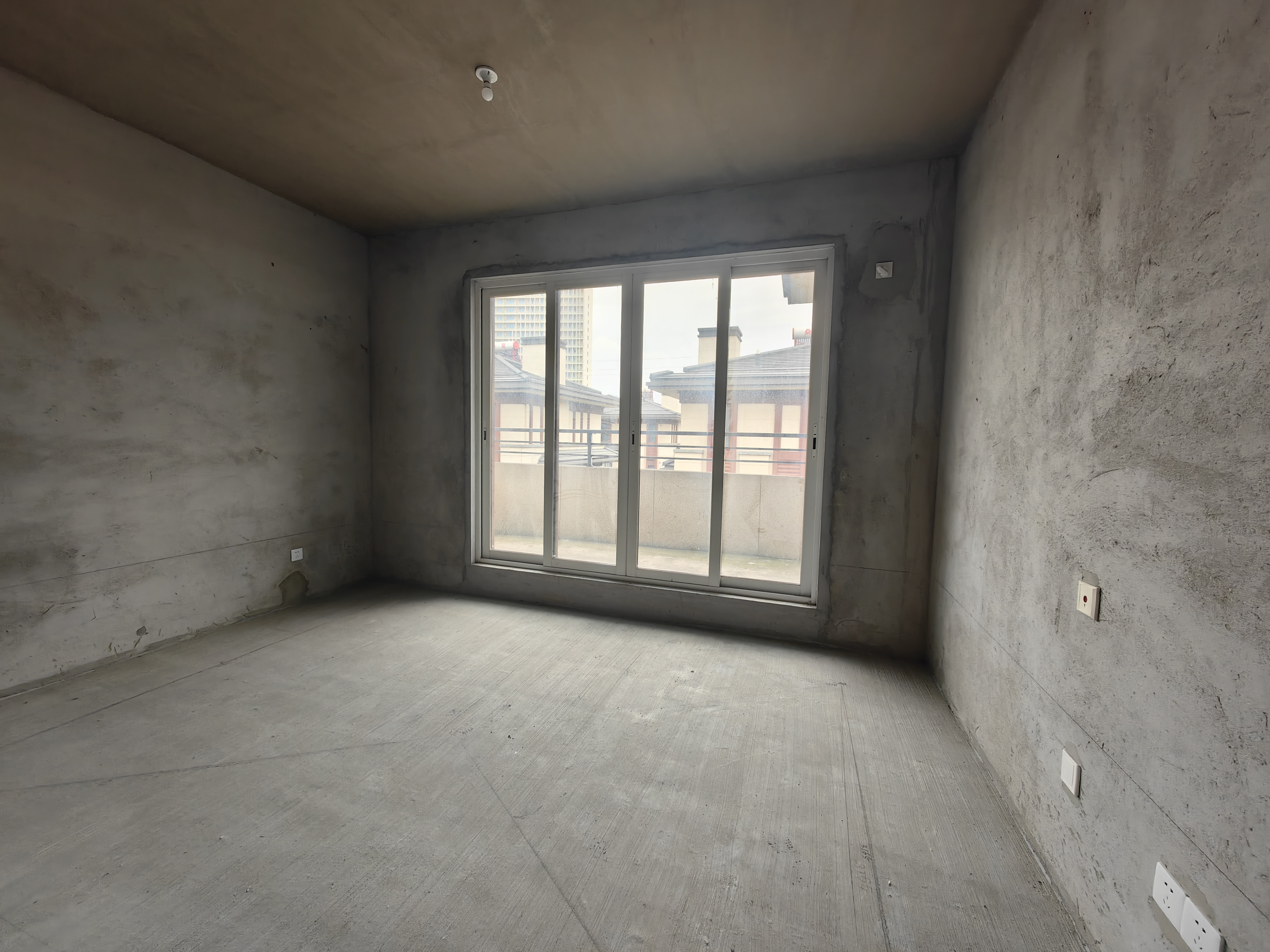 东宝&middot;怡沁园 5室2厅2卫 410.95m&sup2;