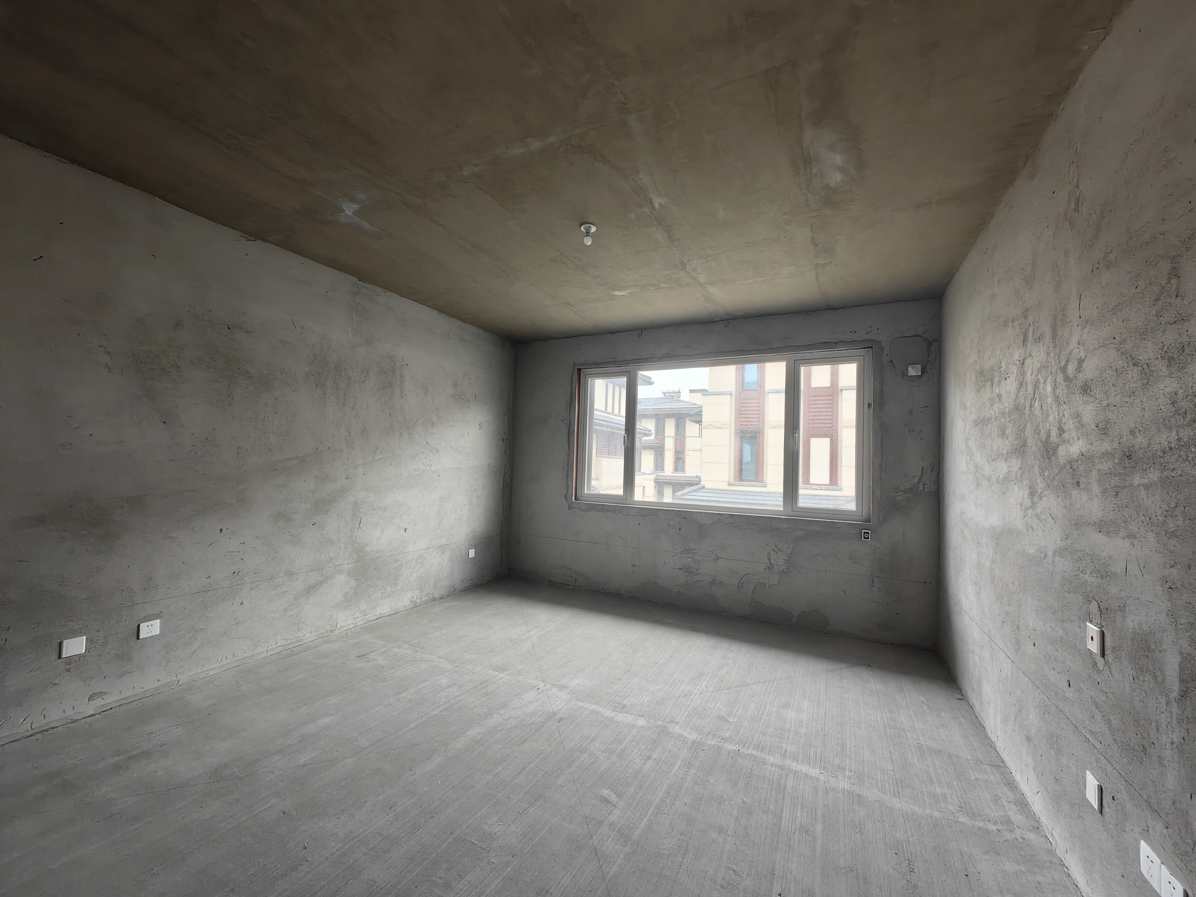 东宝&middot;怡沁园 5室2厅2卫 410.95m&sup2;