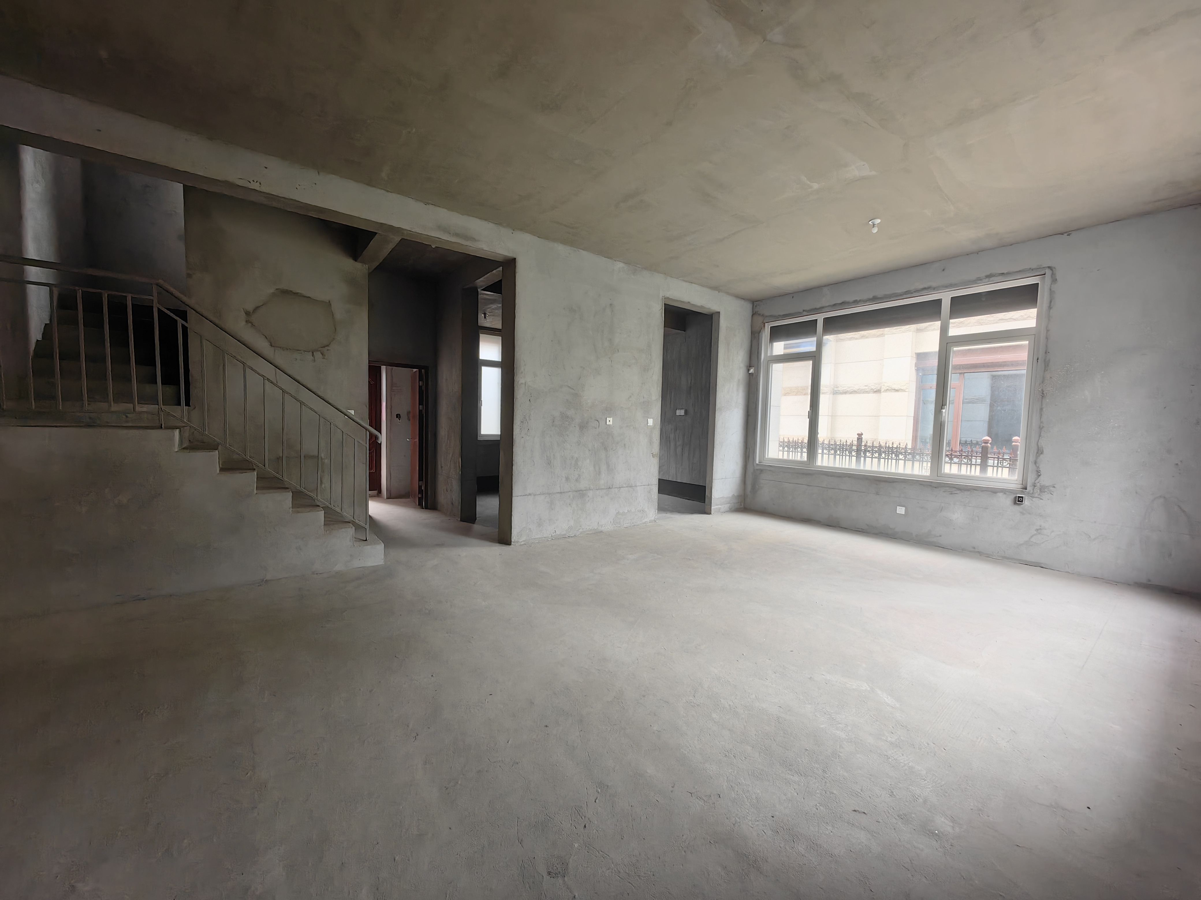 东宝&middot;怡沁园 5室2厅2卫 410.95m&sup2;