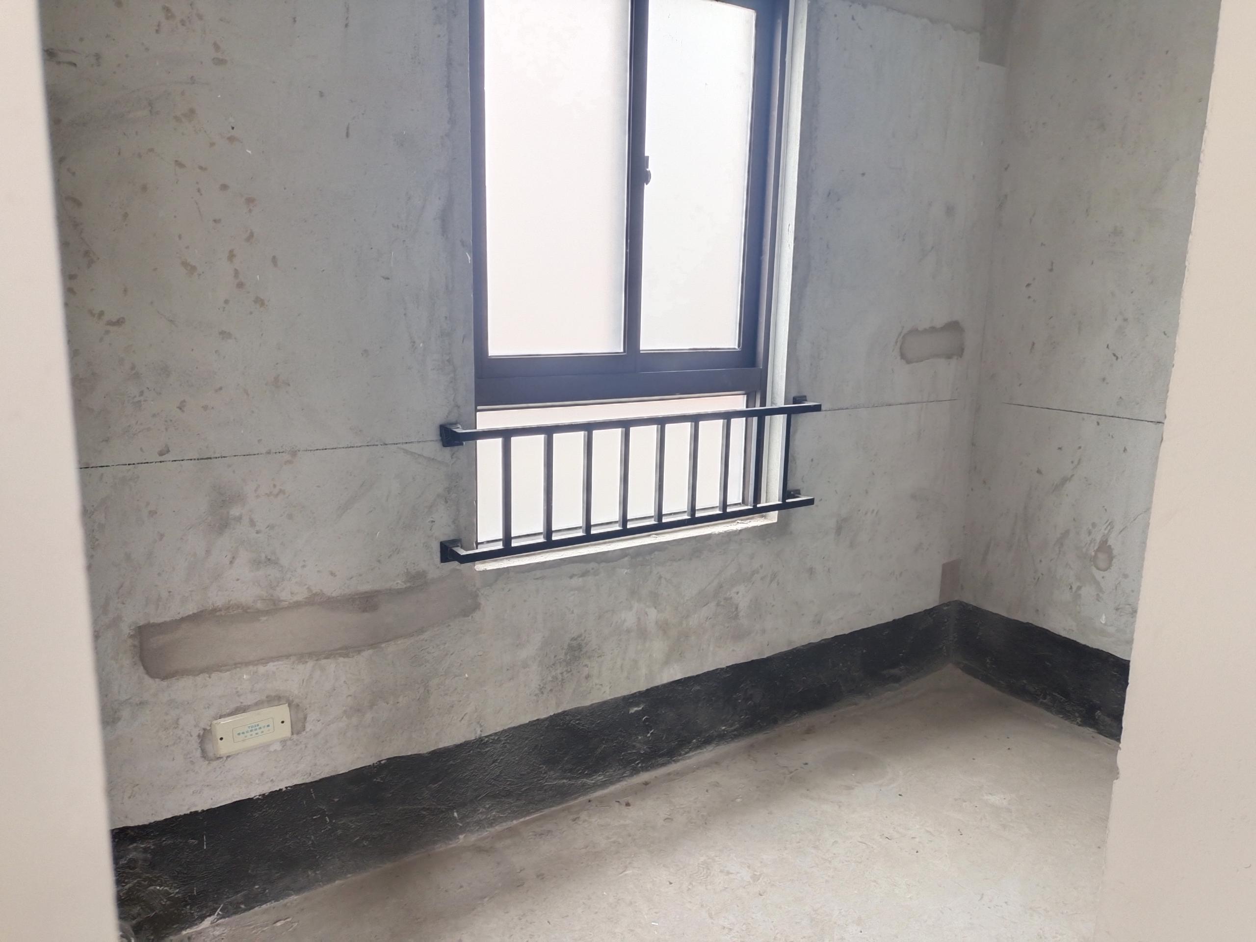 德庆苑 4室3厅3卫 135.11m&sup2;