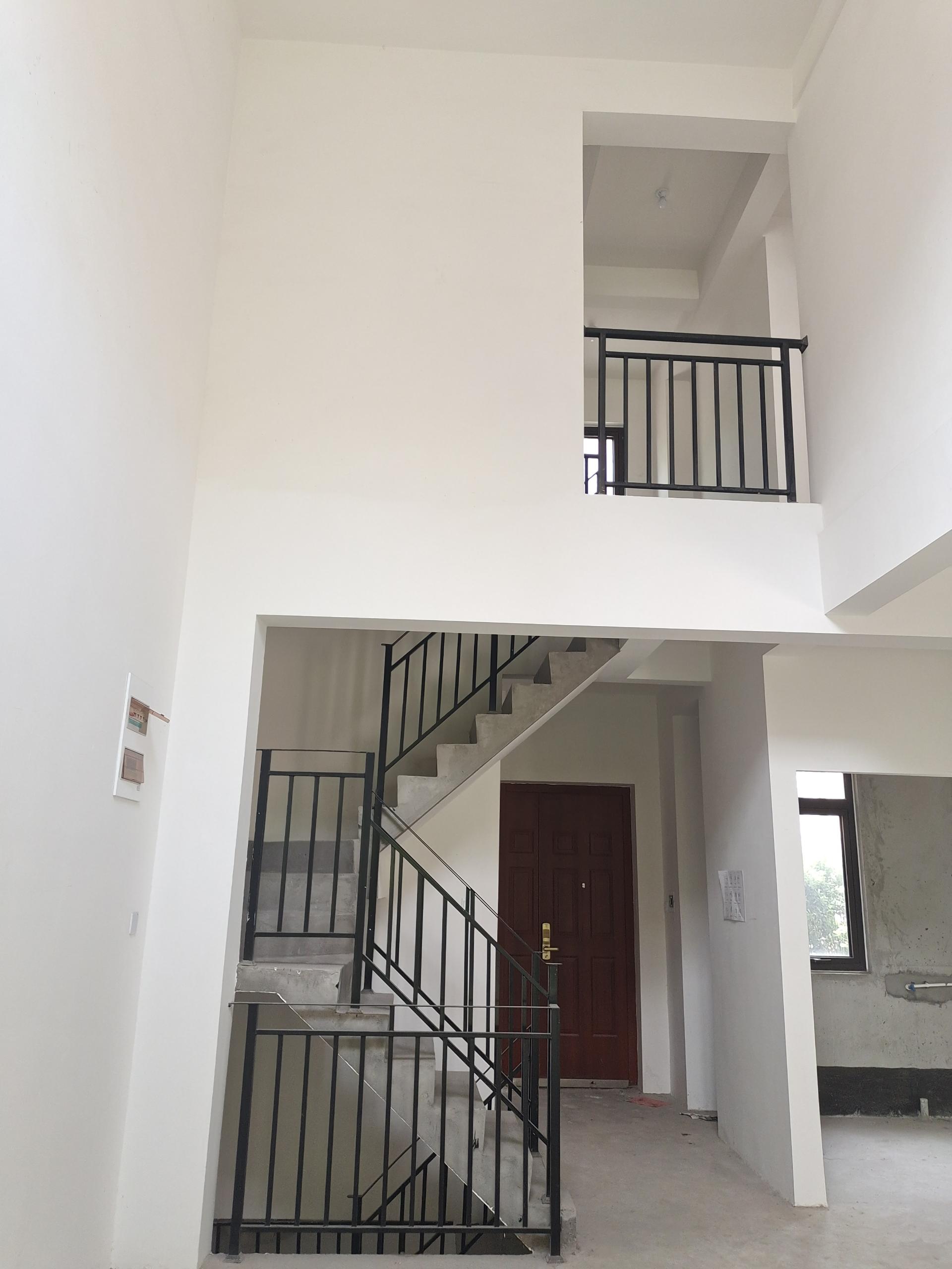 德庆苑 4室3厅3卫 135.11m&sup2;