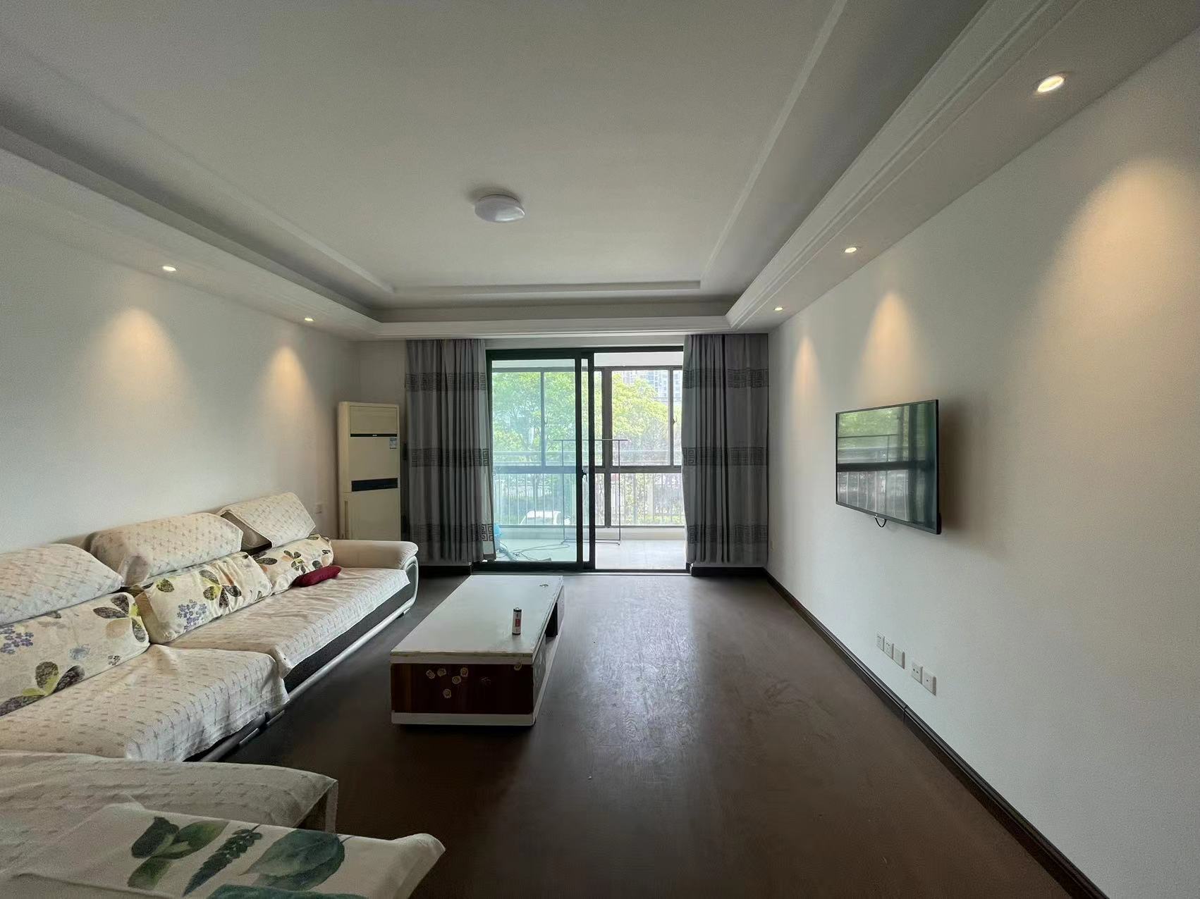 华强国际公馆 3室2厅2卫 144m&sup2;