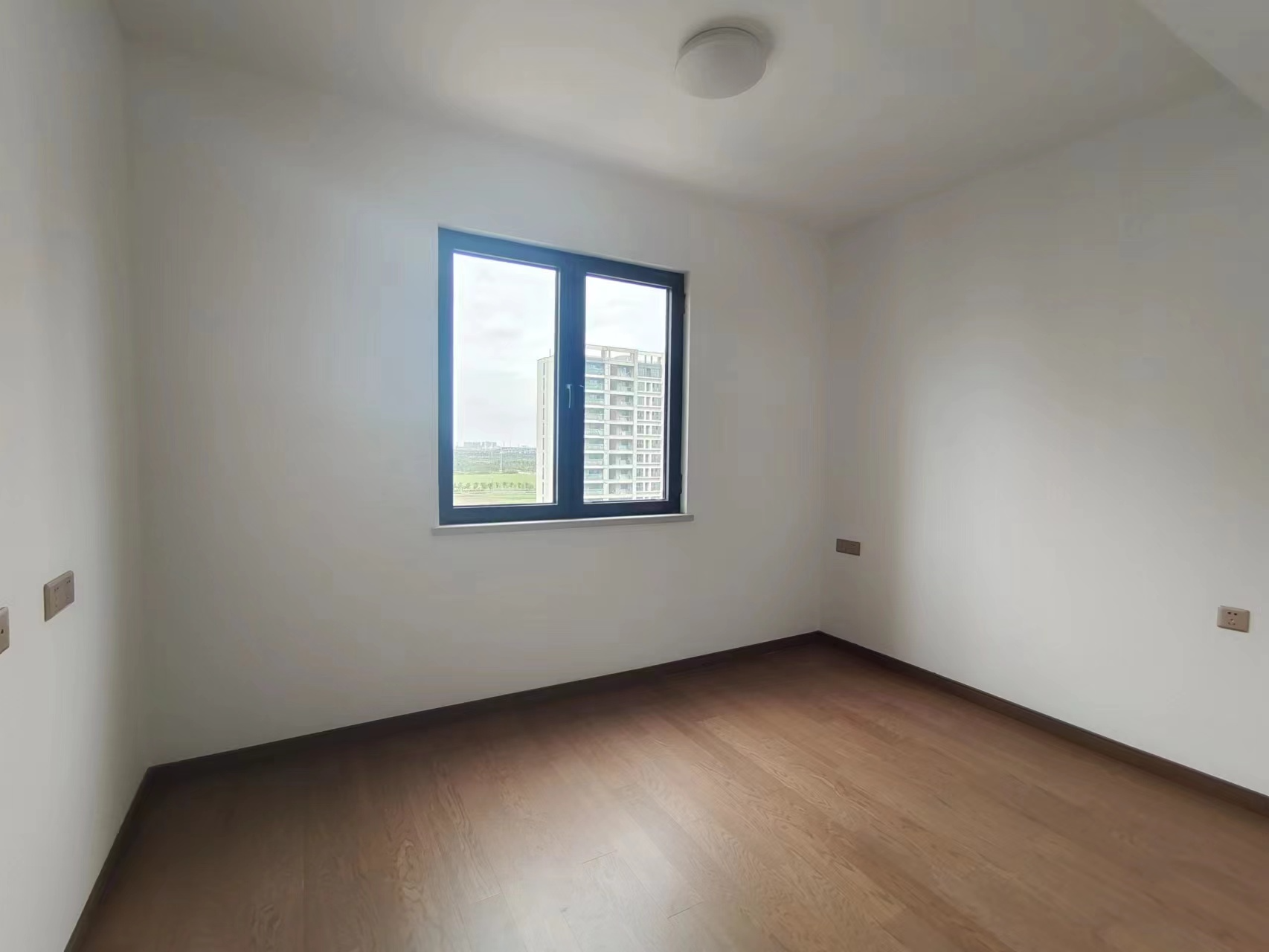 中海上东区 3室2厅2卫 125m&sup2;