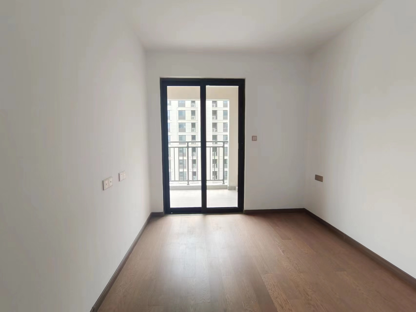 中海上东区 3室2厅2卫 125m&sup2;