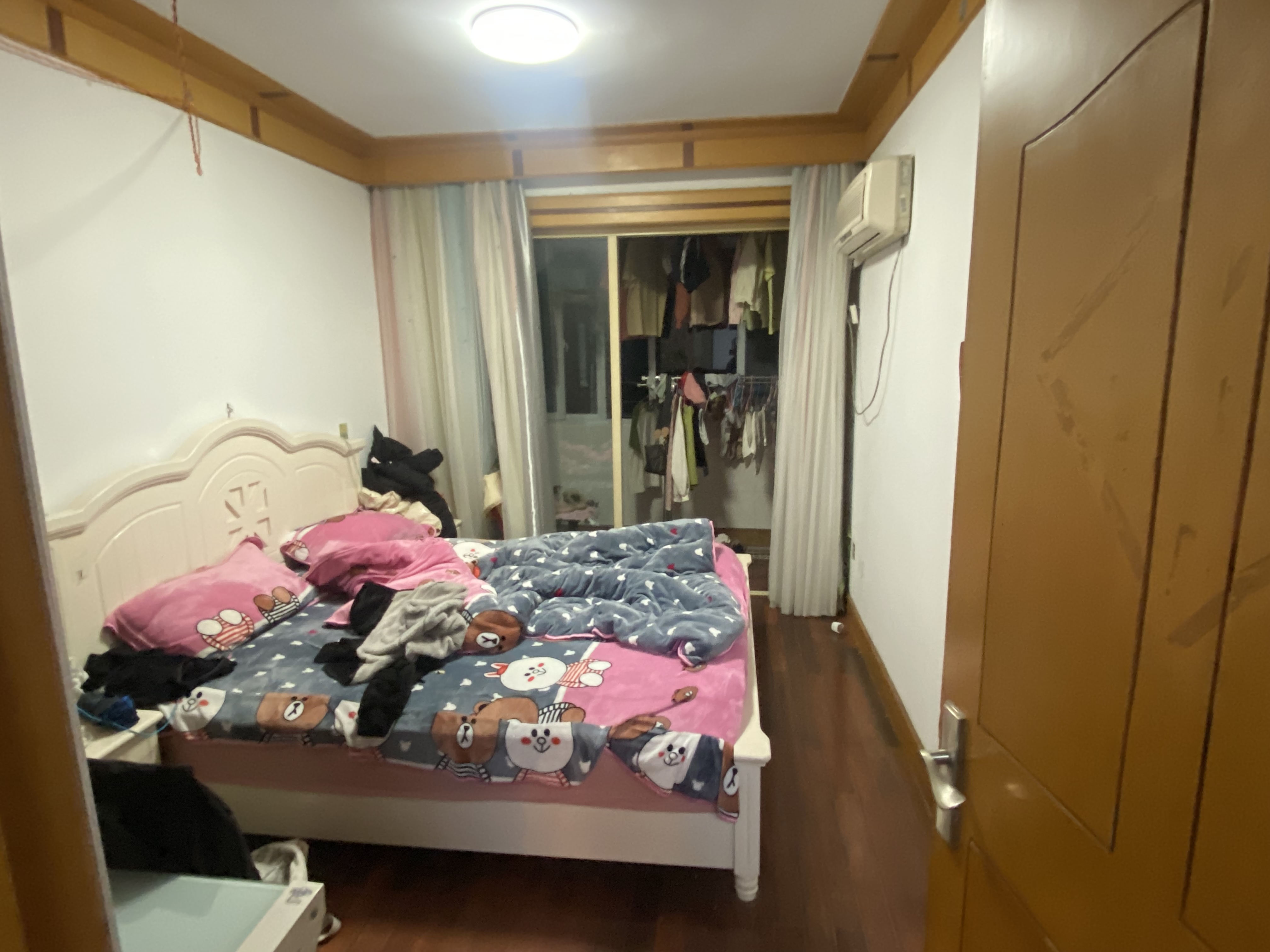 虹桥东村 2室1厅1卫 72m&sup2;