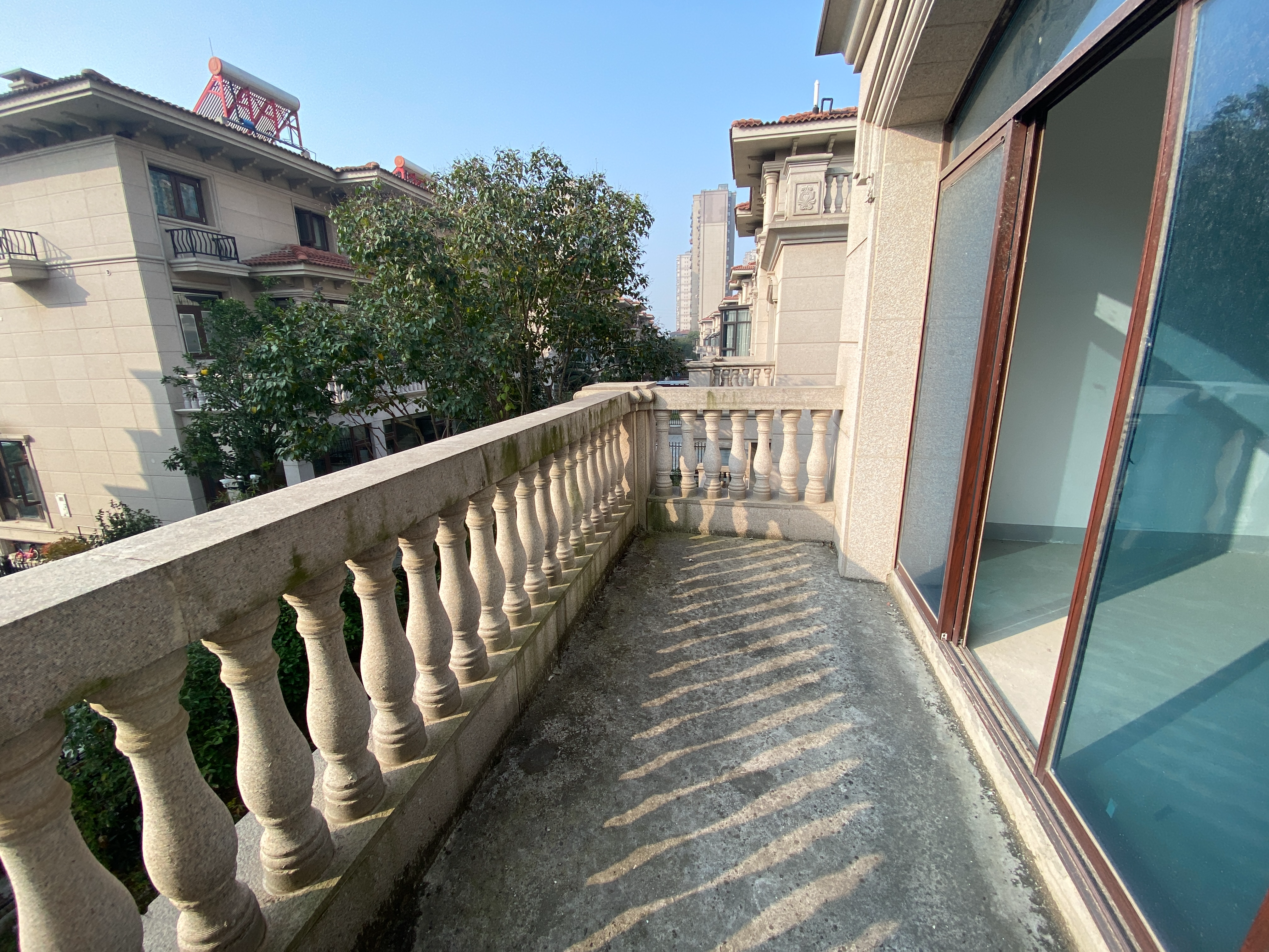 碧桂园(南通经济技术开发区) 5室3厅3卫 248m&sup2;