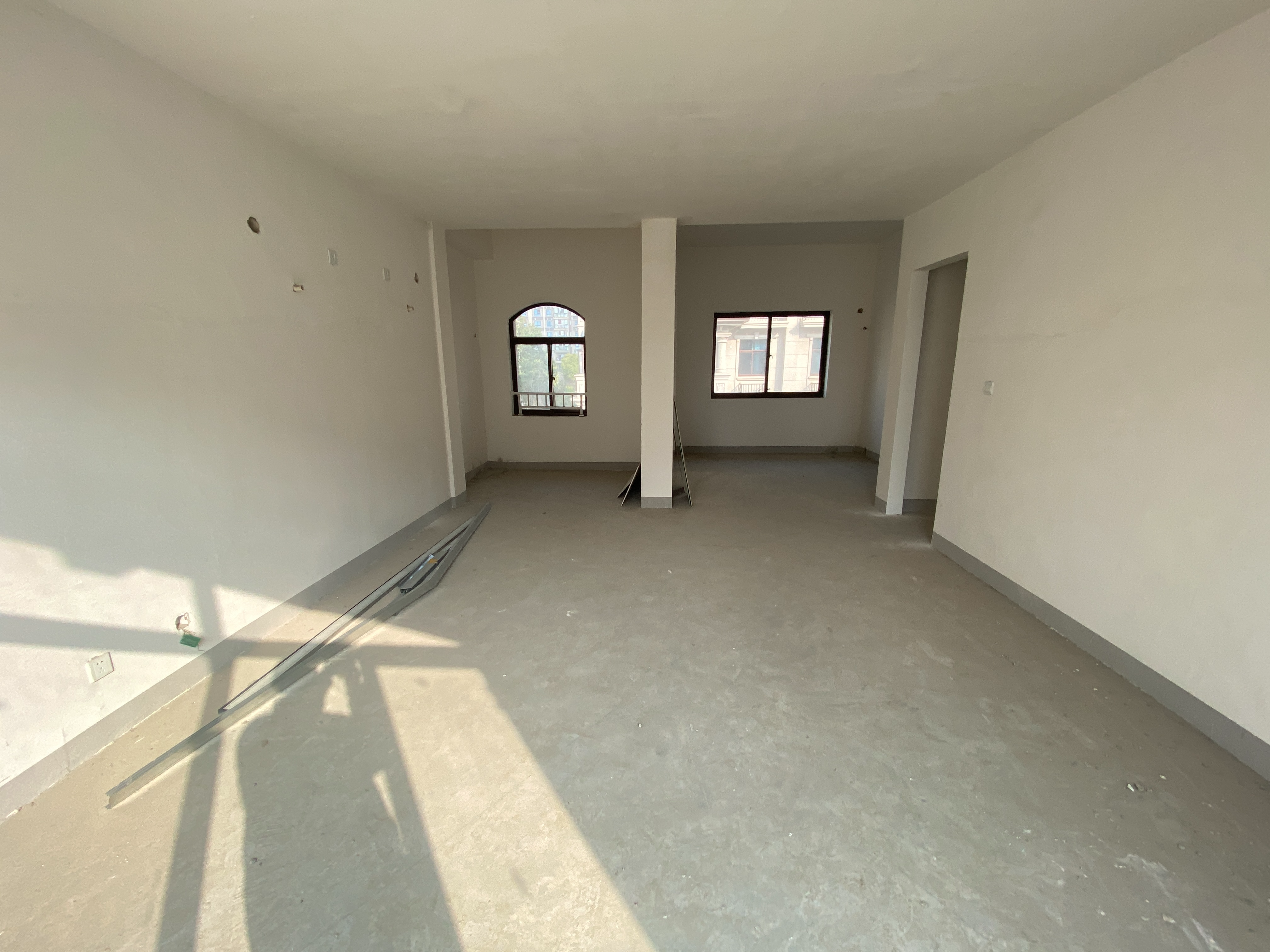 碧桂园(南通经济技术开发区) 5室3厅3卫 248m²