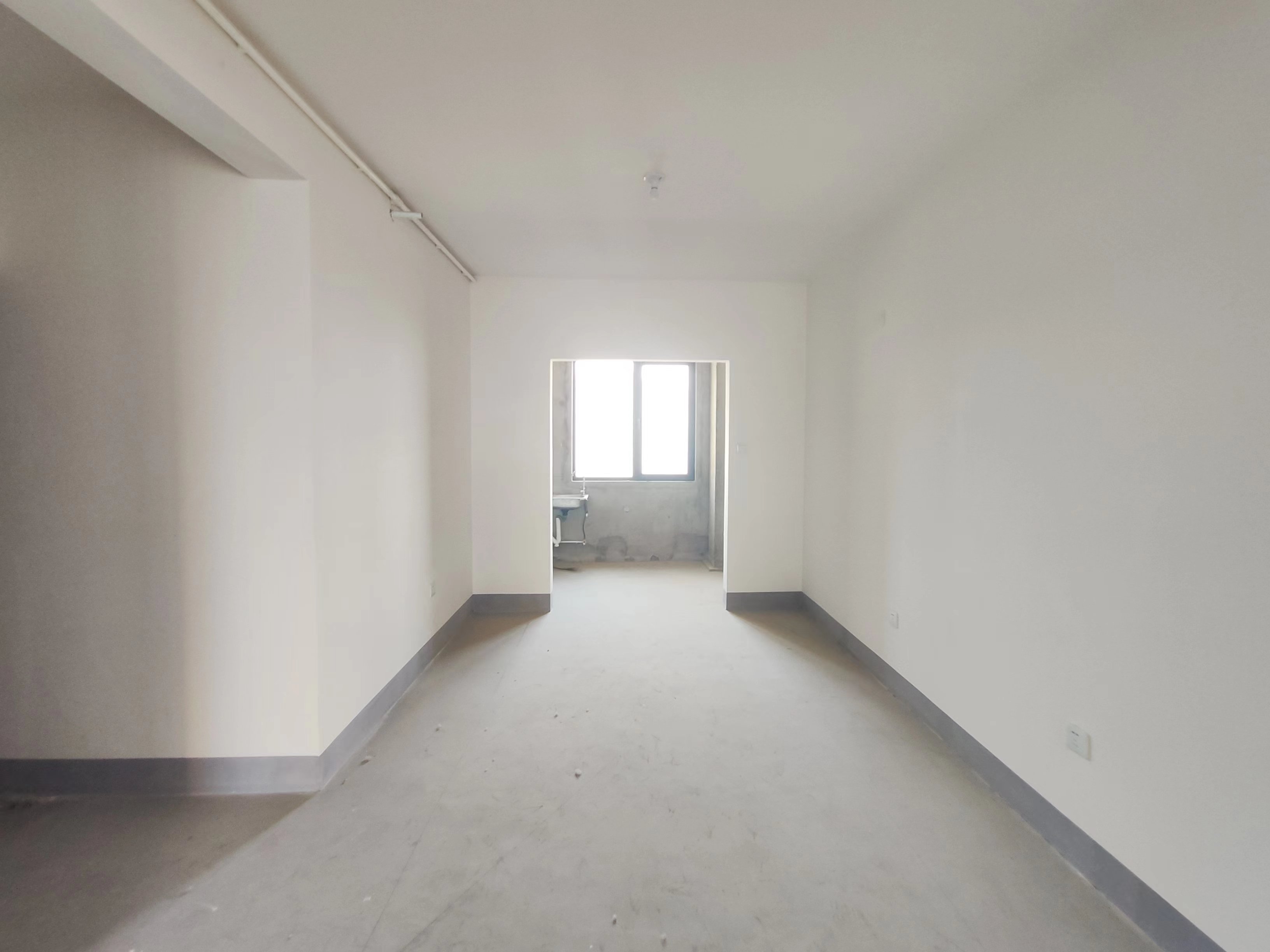 翠园 4室2厅2卫 145m&sup2;