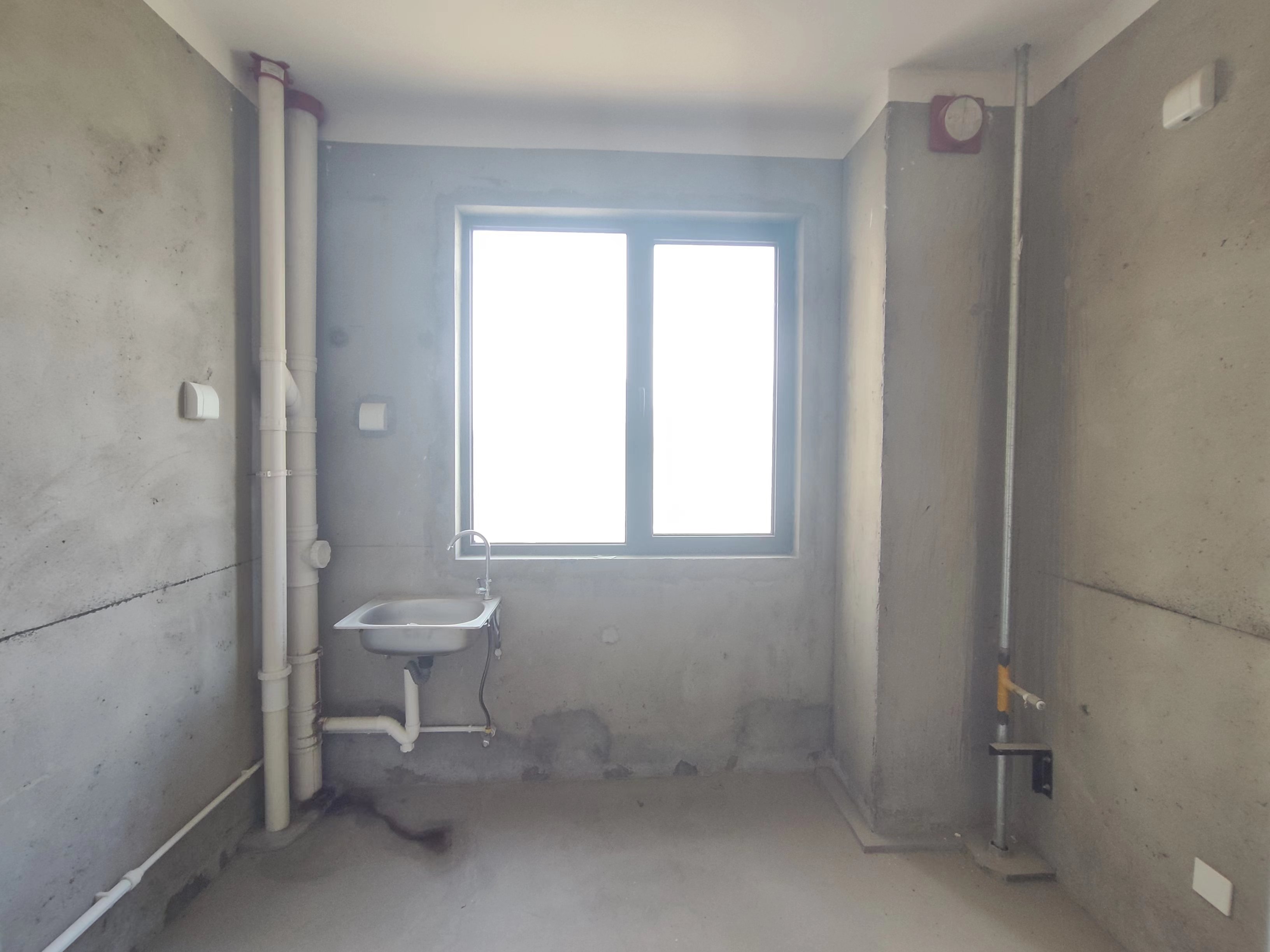 翠园 4室2厅2卫 145m&sup2;