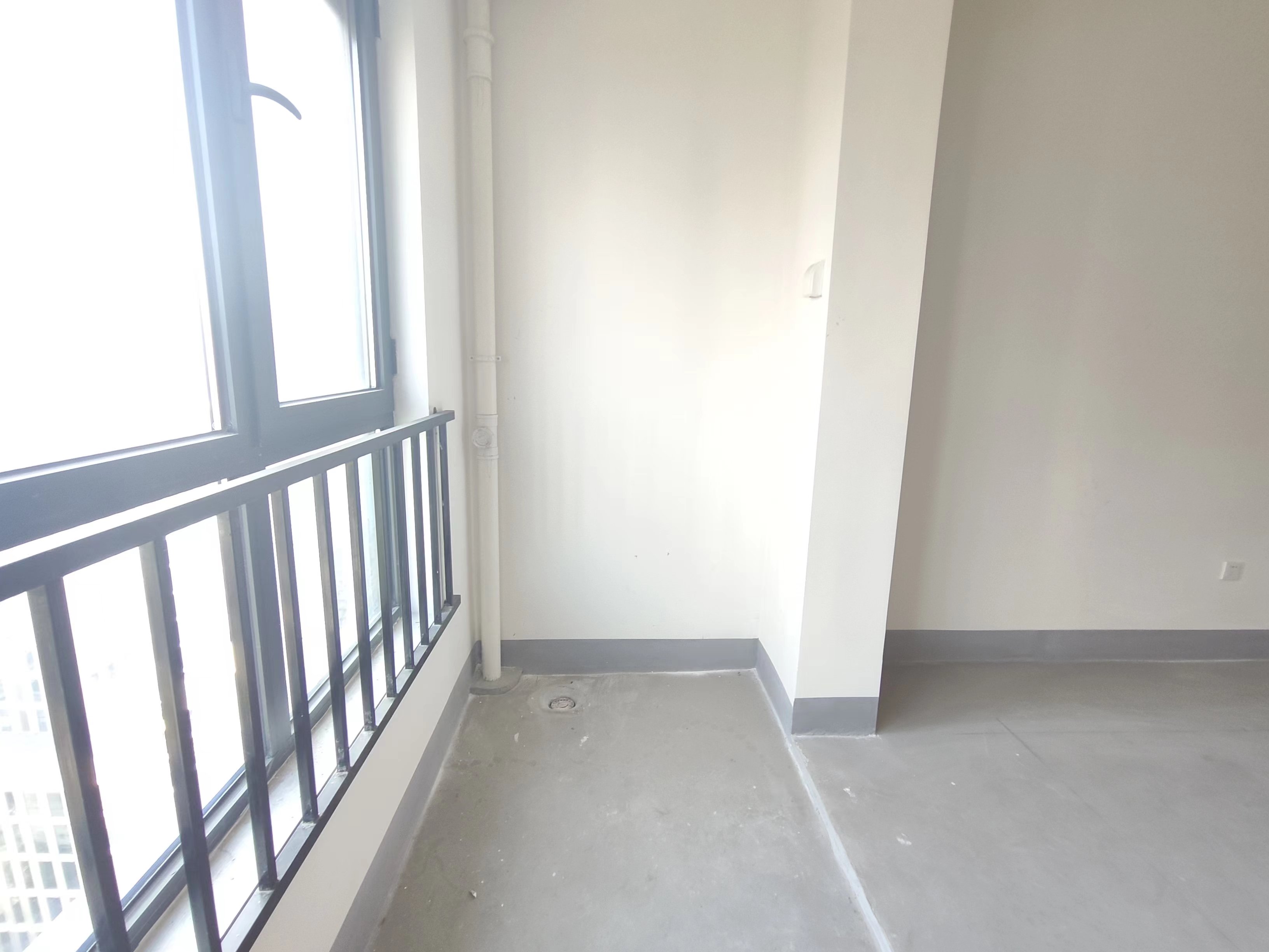 翠园 4室2厅2卫 145m&sup2;