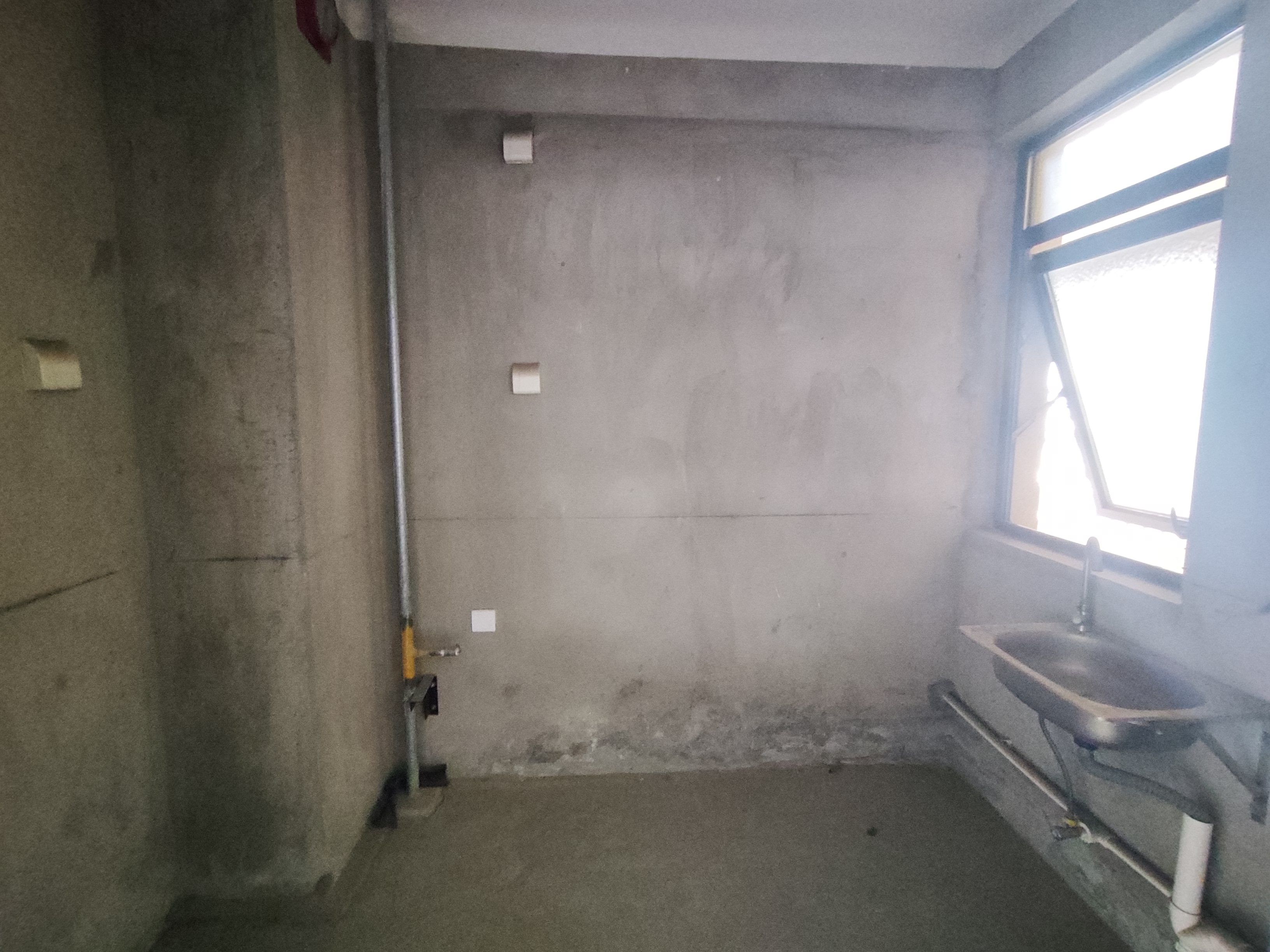 翠园 3室2厅2卫 106m&sup2;