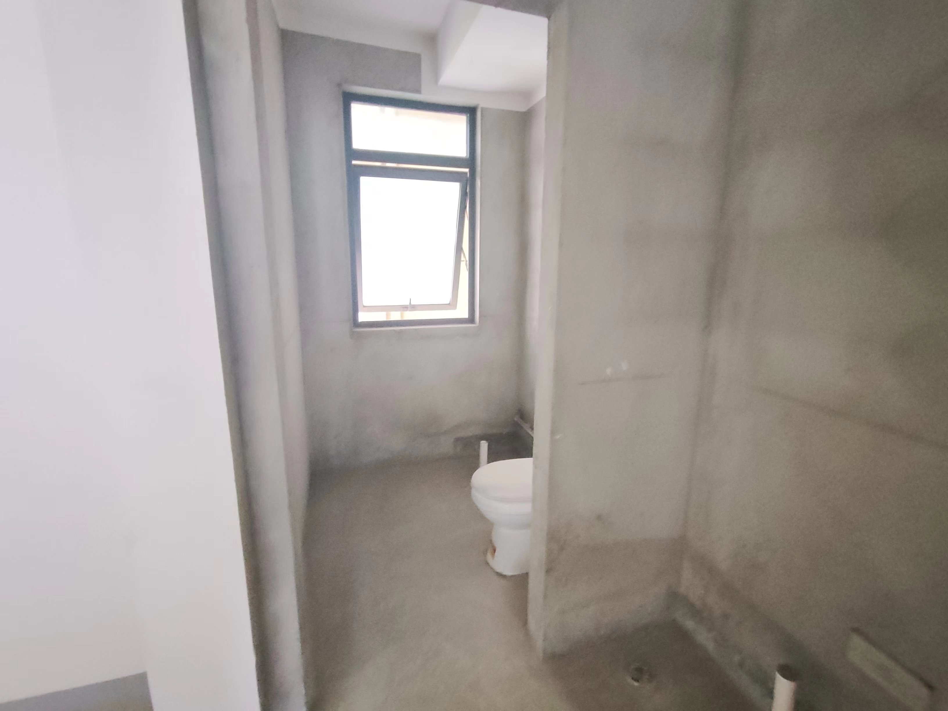 翠园 3室2厅2卫 106m&sup2;
