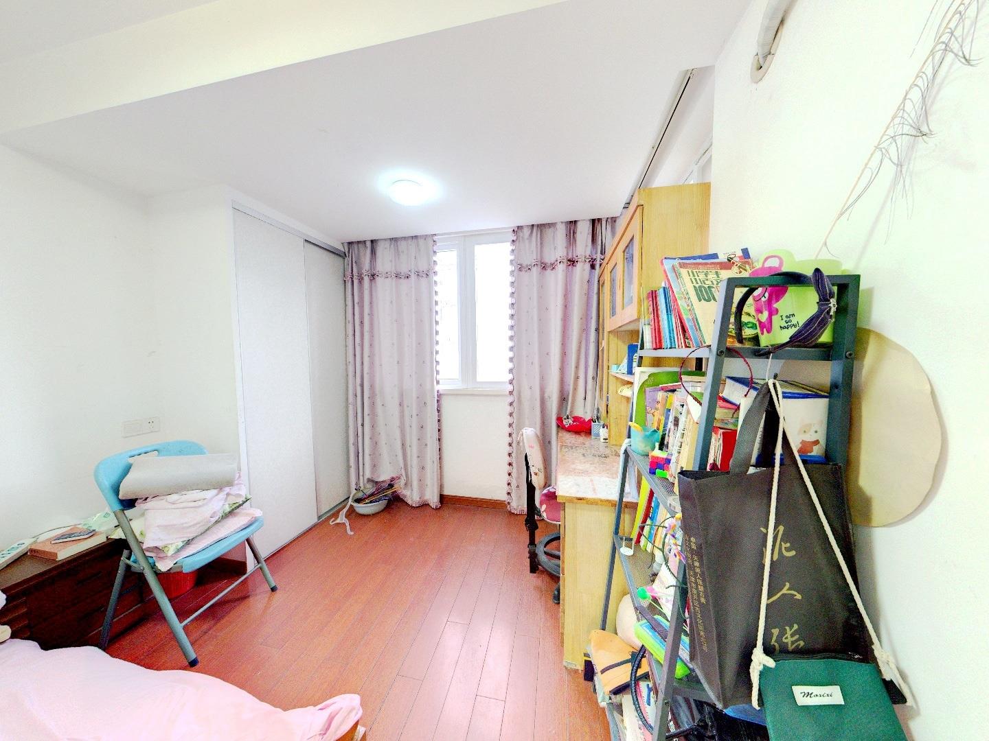 城山花园 3室1厅1卫 76.00m&sup2;