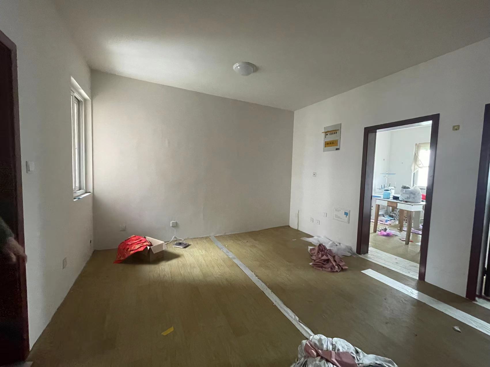 天香苑 3室2厅1卫 89m²