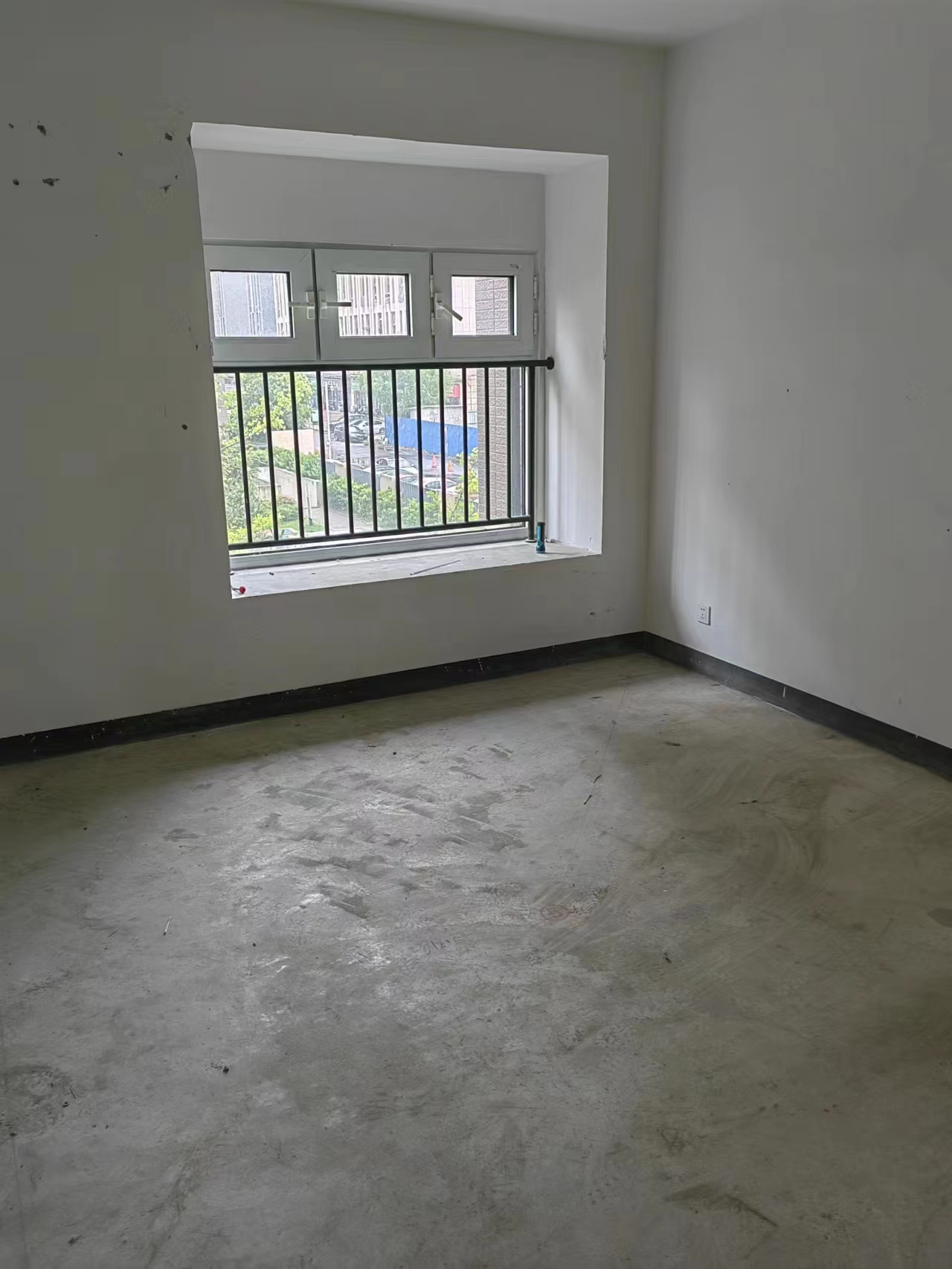 南山国际社区 3室2厅1卫 103m²