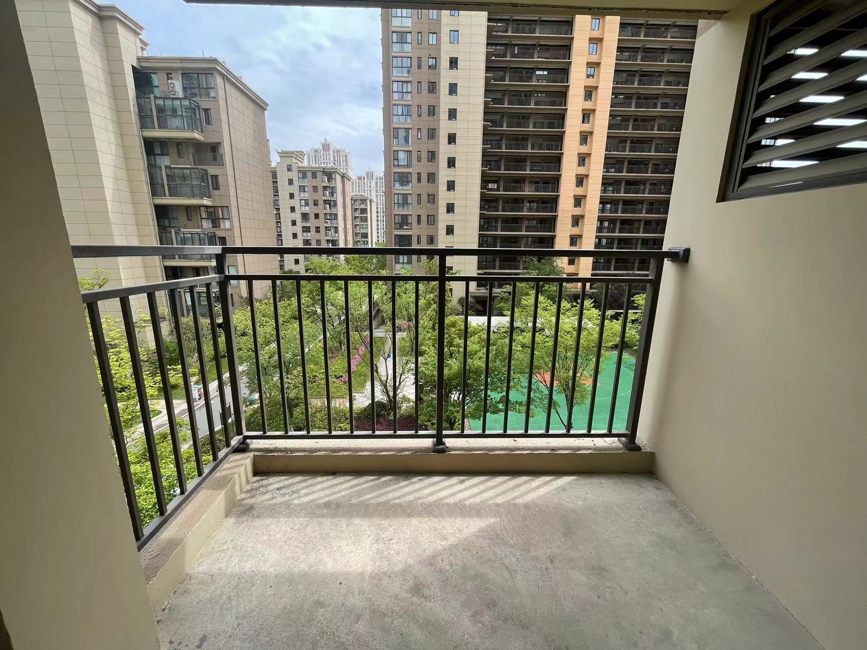 佳源都市 3室2厅2卫 119.68m&sup2;