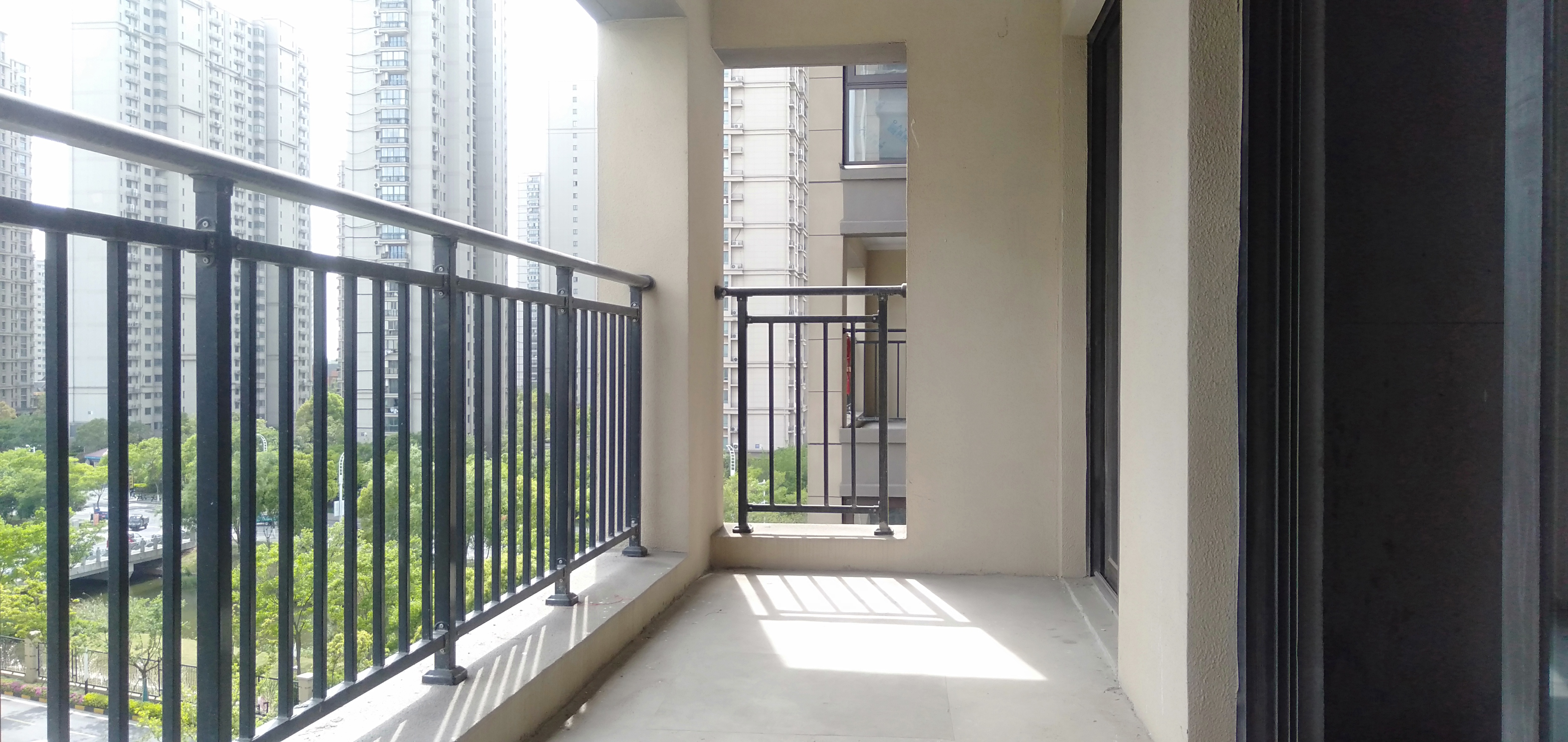 观澜台 3室2厅2卫 102.00m&sup2;