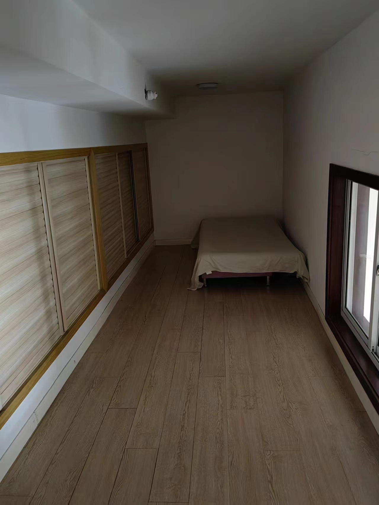 金海岸国际广场 2室1厅1卫 102m&sup2;