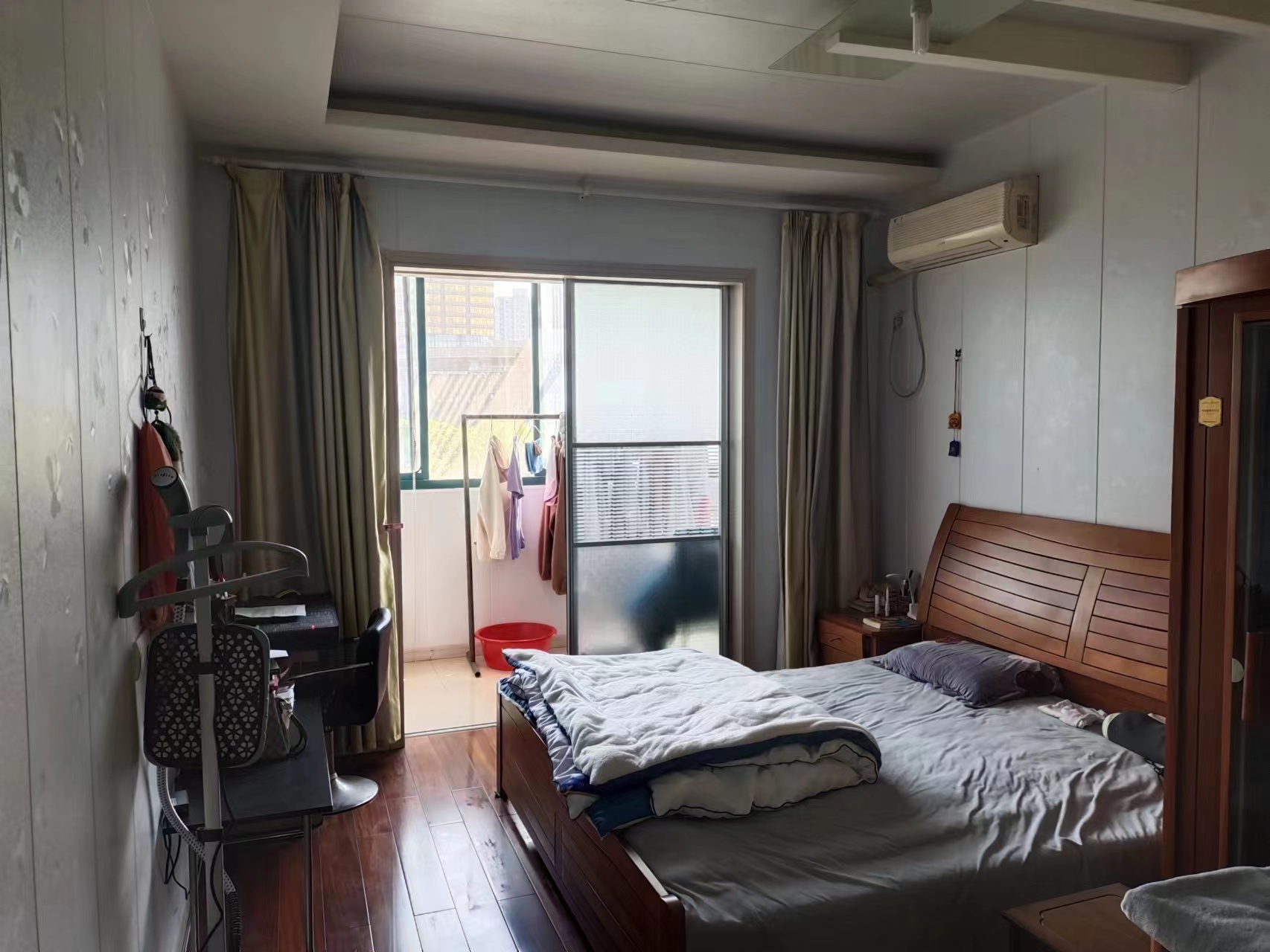 城东小区 3室2厅2卫 110.00m²