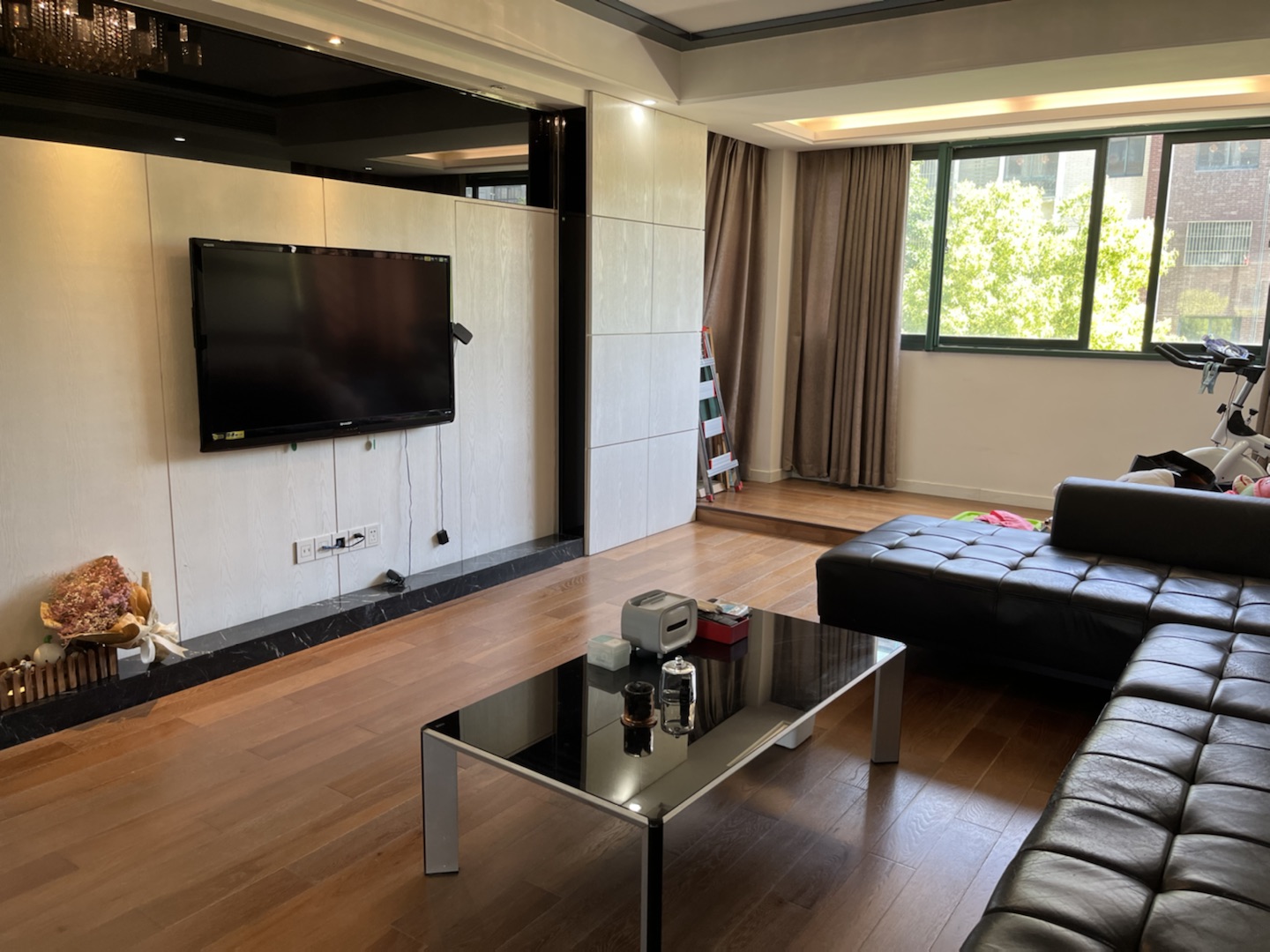 名人世家 3室2厅2卫 143.00m&sup2;