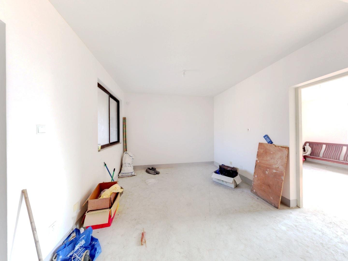 外滩花苑 4室2厅2卫 146m&sup2;