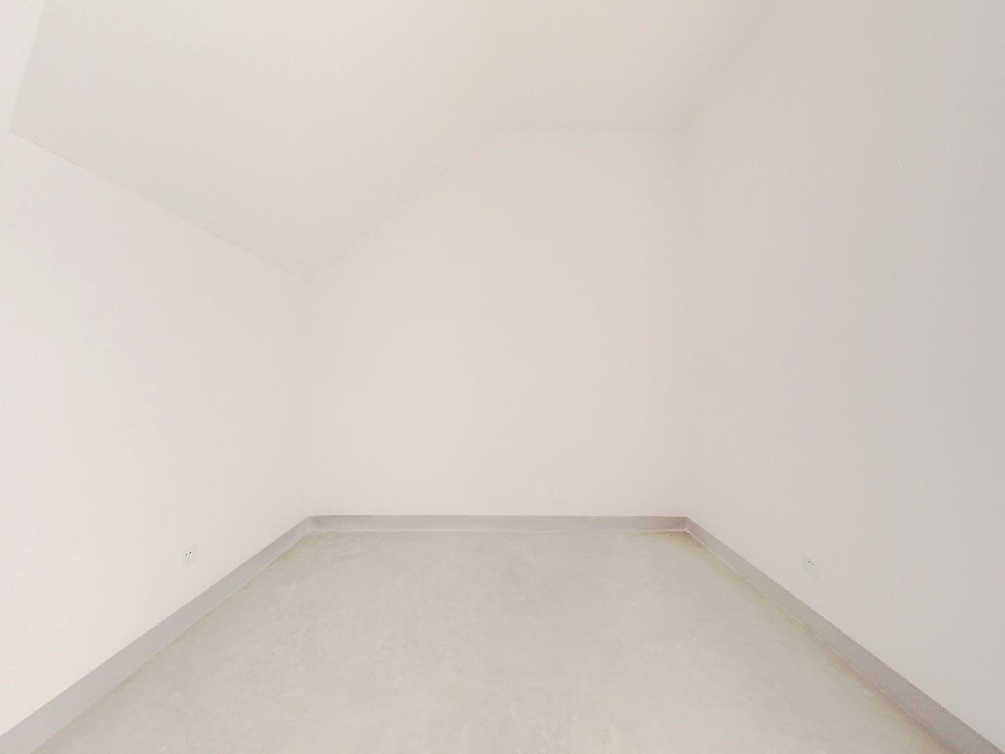 外滩花苑 4室2厅2卫 146m&sup2;
