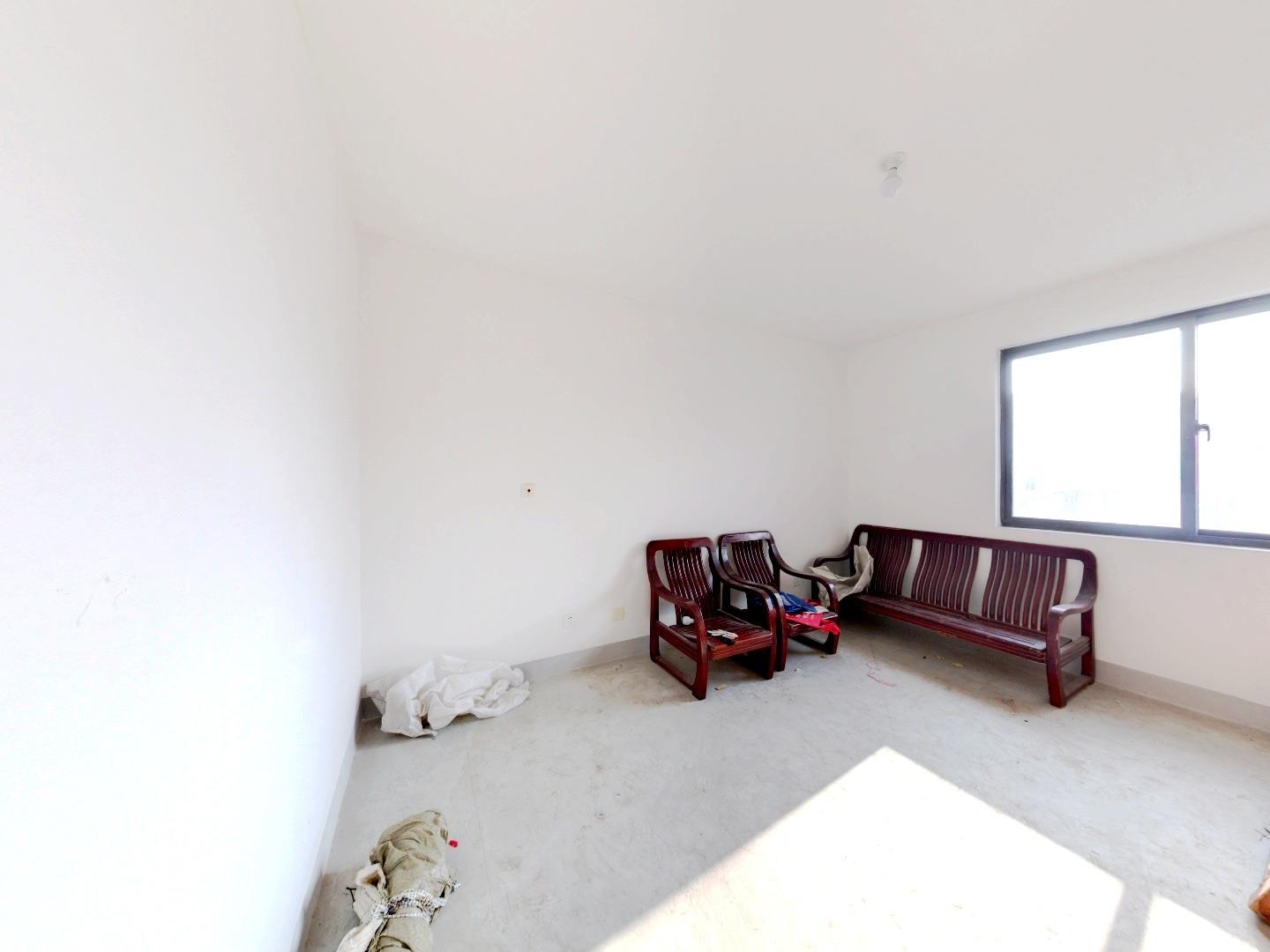 外滩花苑 4室2厅2卫 146m&sup2;