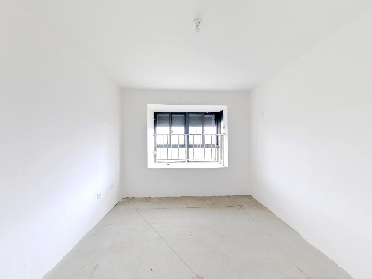 美佳盛庭 3室2厅2卫 127m&sup2;