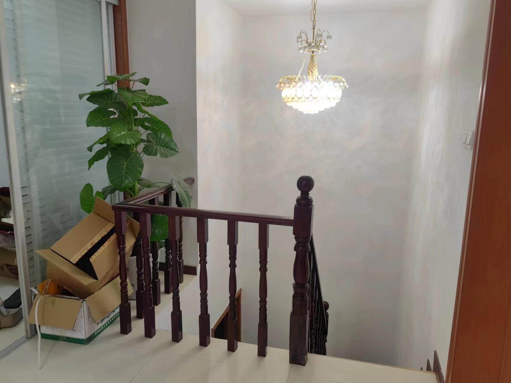 天山花苑 5室3厅2卫 233m&sup2;