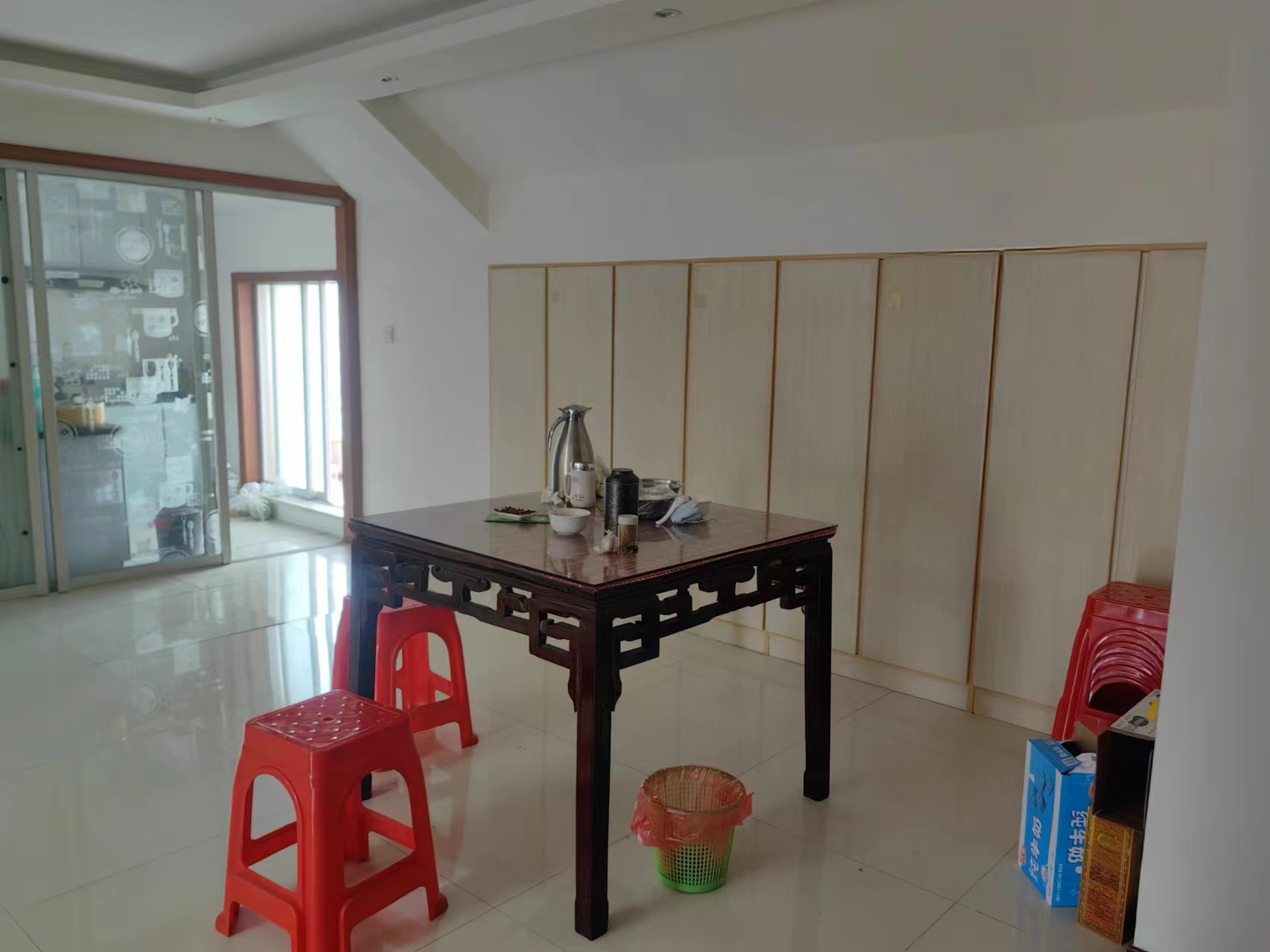 天山花苑 5室3厅2卫 233m&sup2;