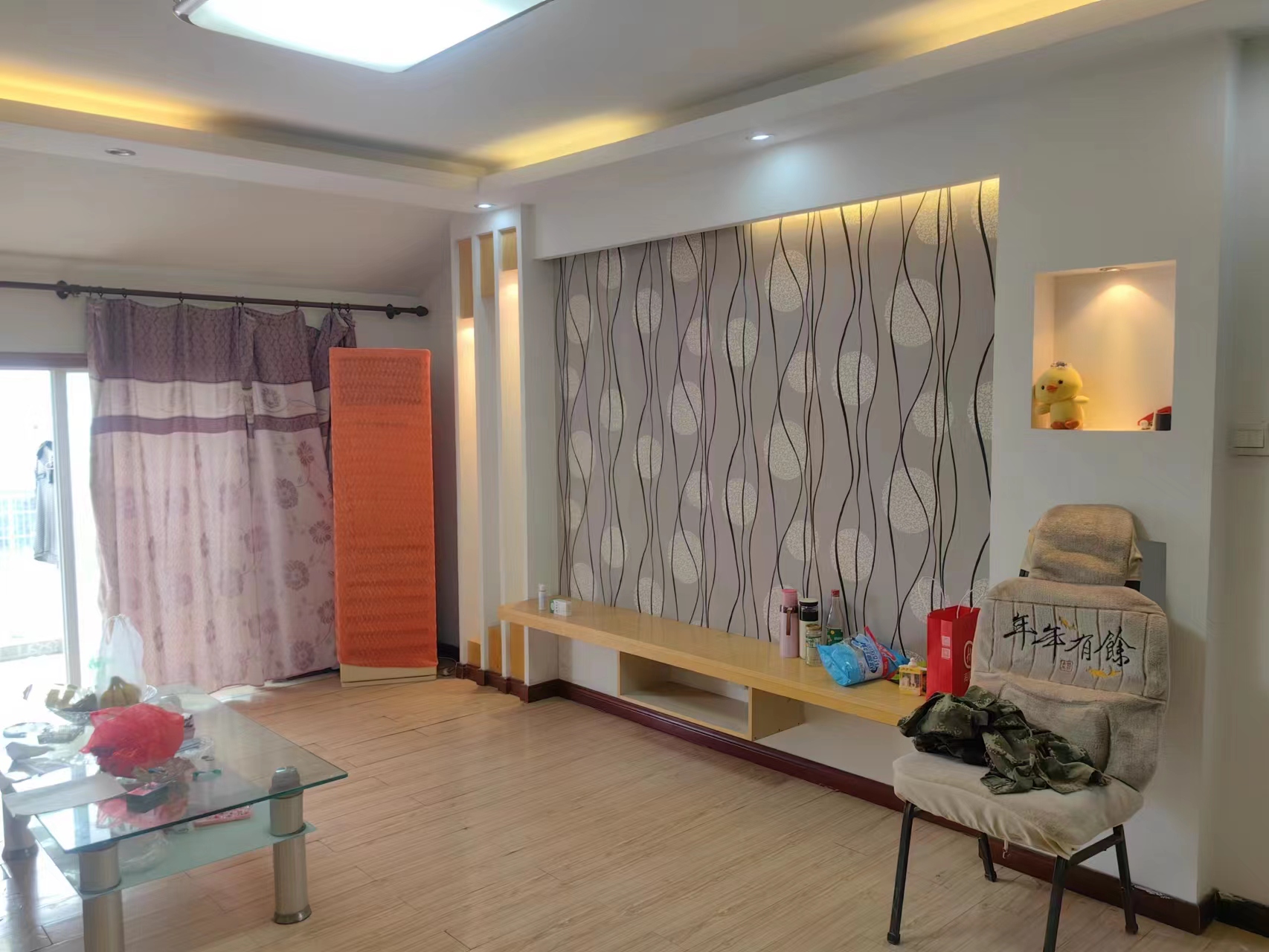 天山花苑 5室3厅2卫 233m&sup2;