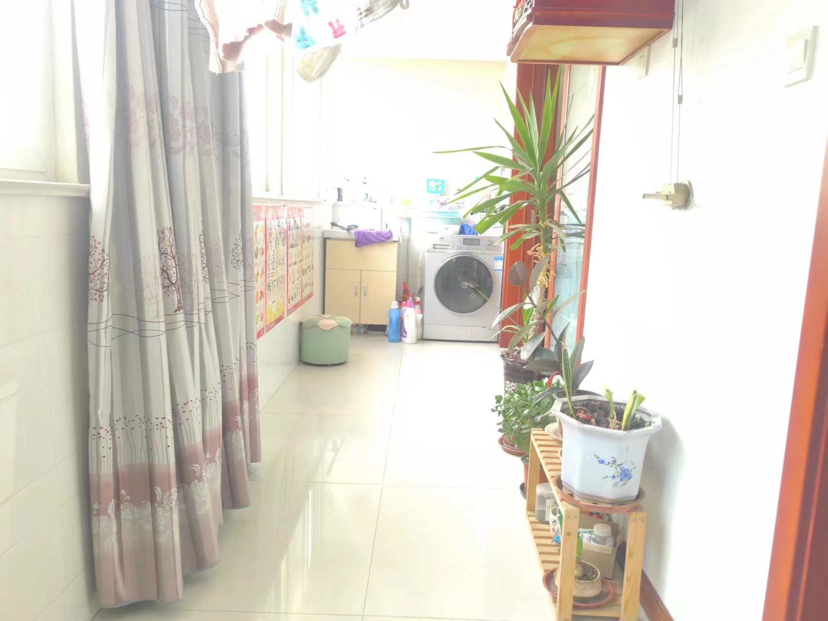 天山花苑 5室3厅2卫 233m&sup2;