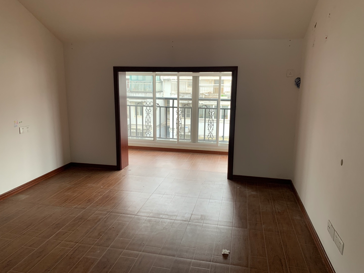 东城花园 2室2厅1卫 91m&sup2;