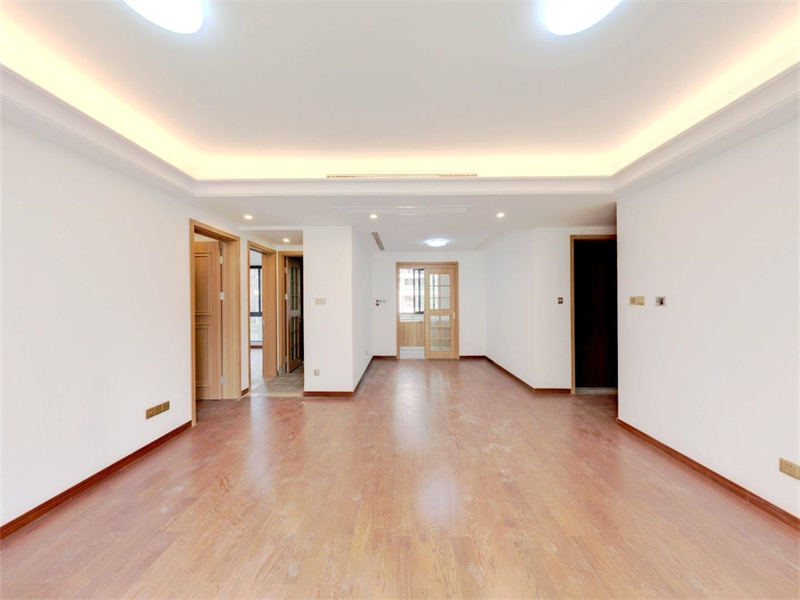 雍华府 3室2厅2卫 117.44m&sup2;