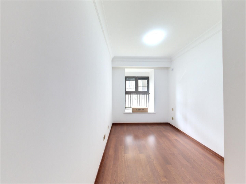 雍华府 3室2厅2卫 117.44m&sup2;