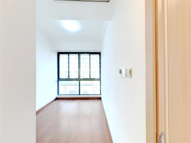 雍华府 3室2厅2卫 117.44m&sup2;