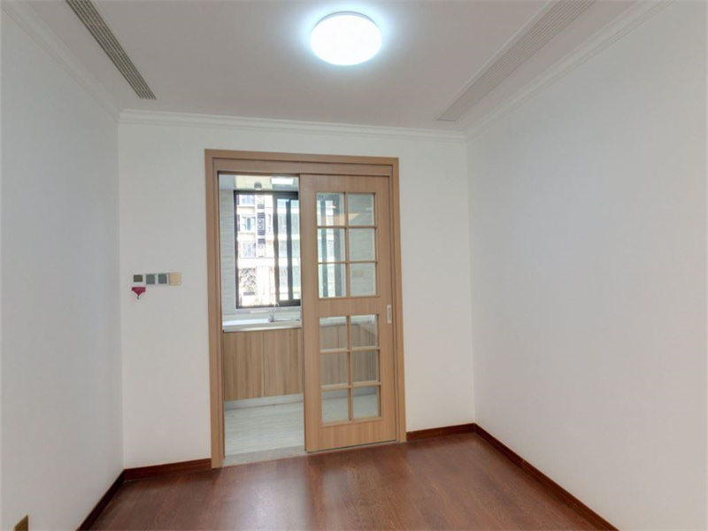 雍华府 3室2厅2卫 117.44m&sup2;