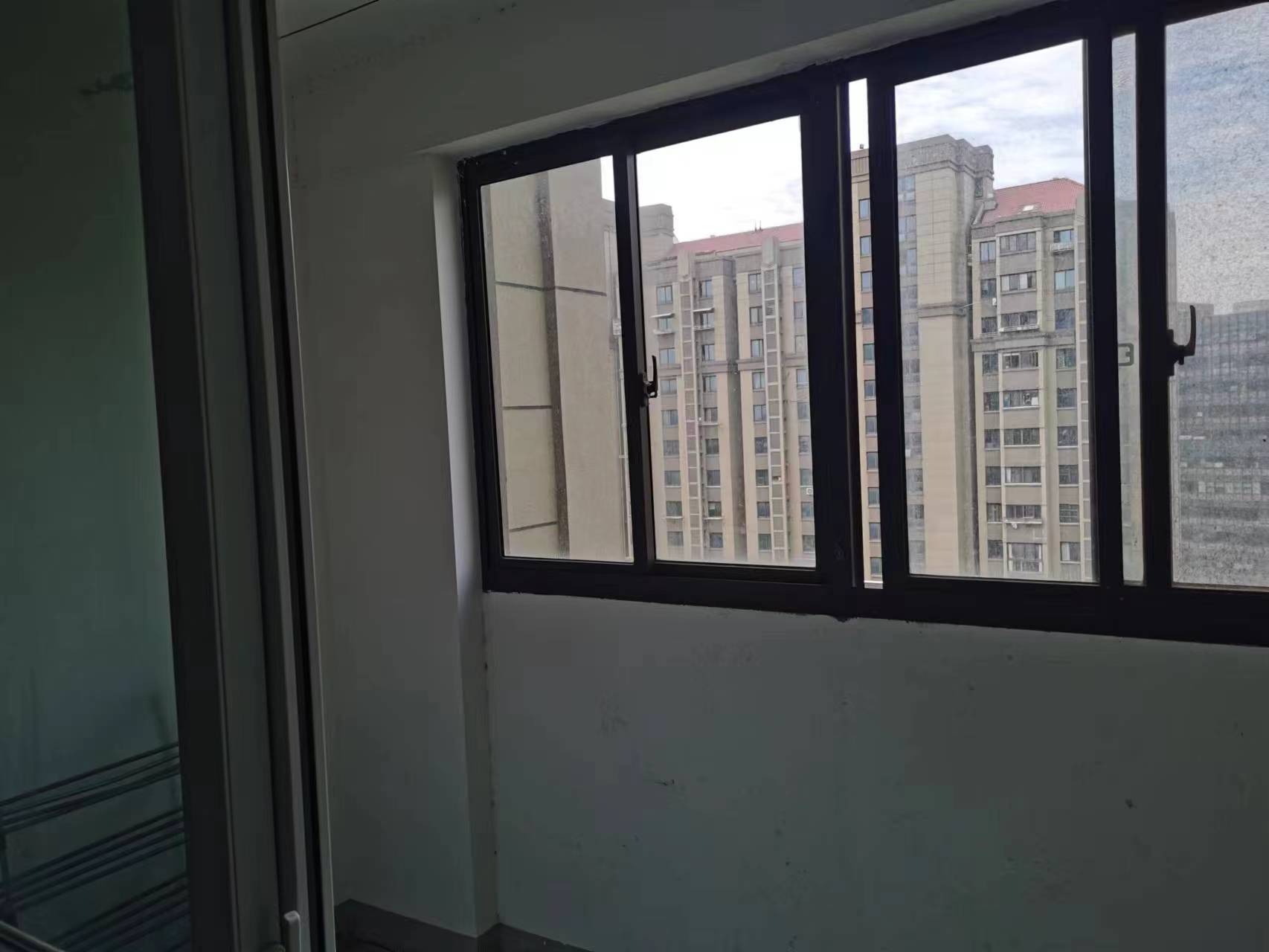 江景苑小区 3室2厅2卫 137.00m&sup2;