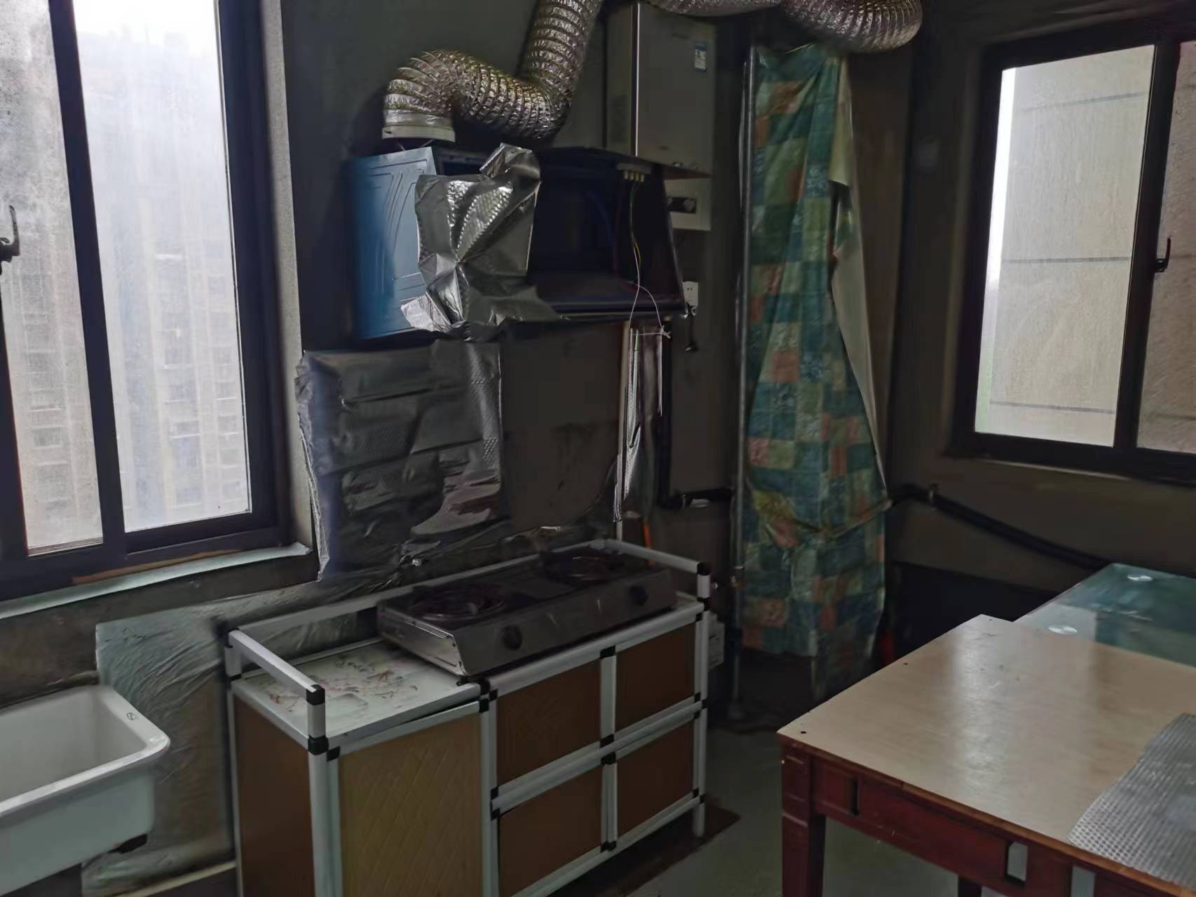 江景苑小区 3室2厅2卫 137.00m&sup2;