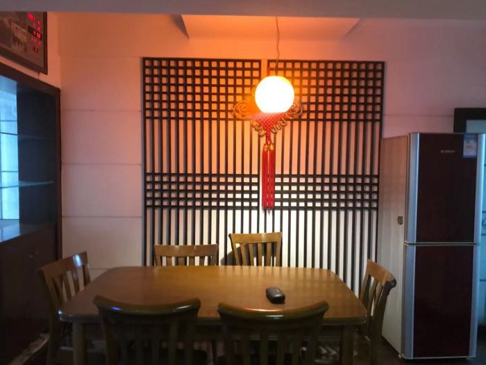 中南大厦 2室1厅1卫 108m&sup2;