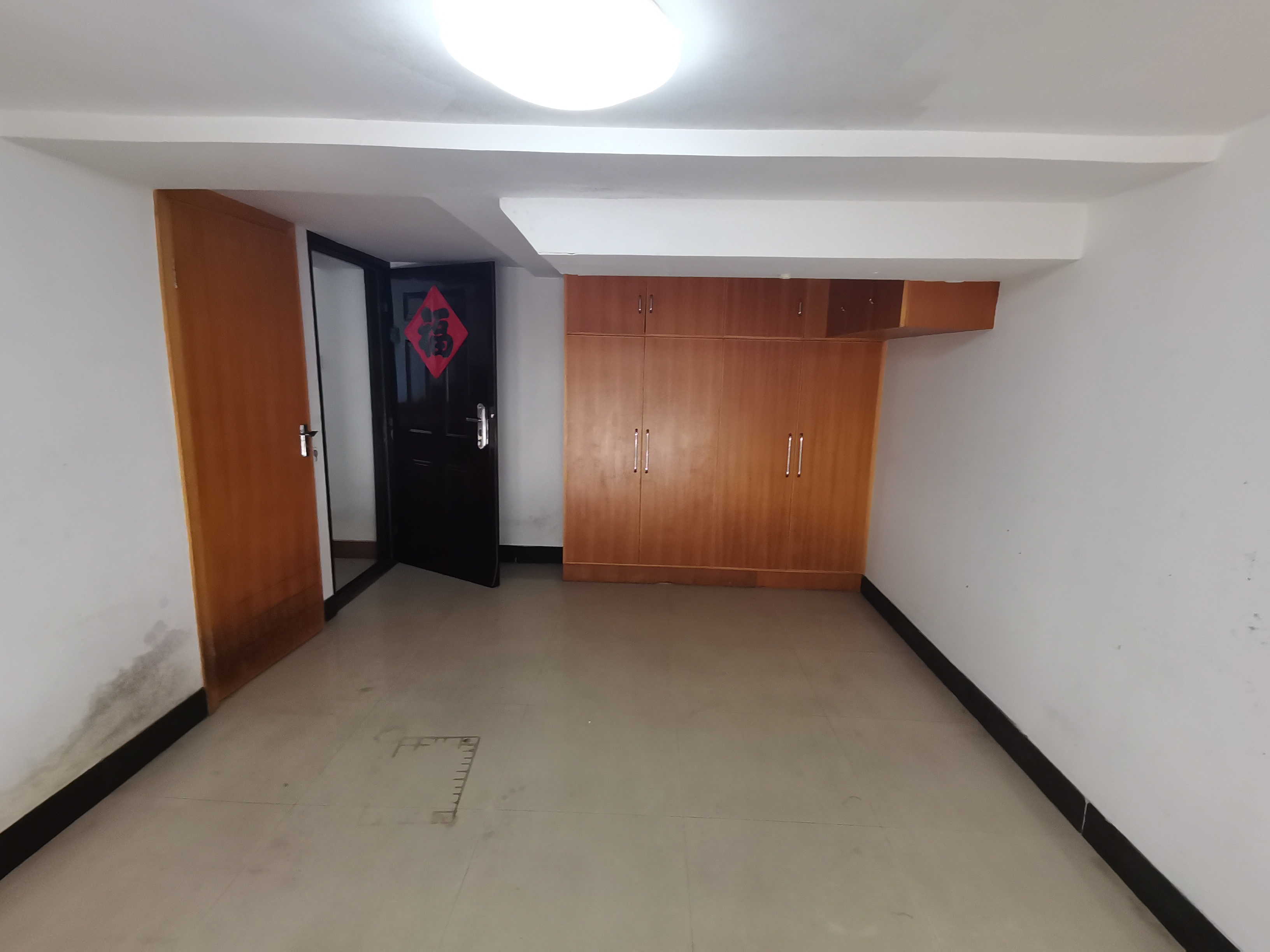秀水华庭西区 4室2厅3卫 220m&sup2;