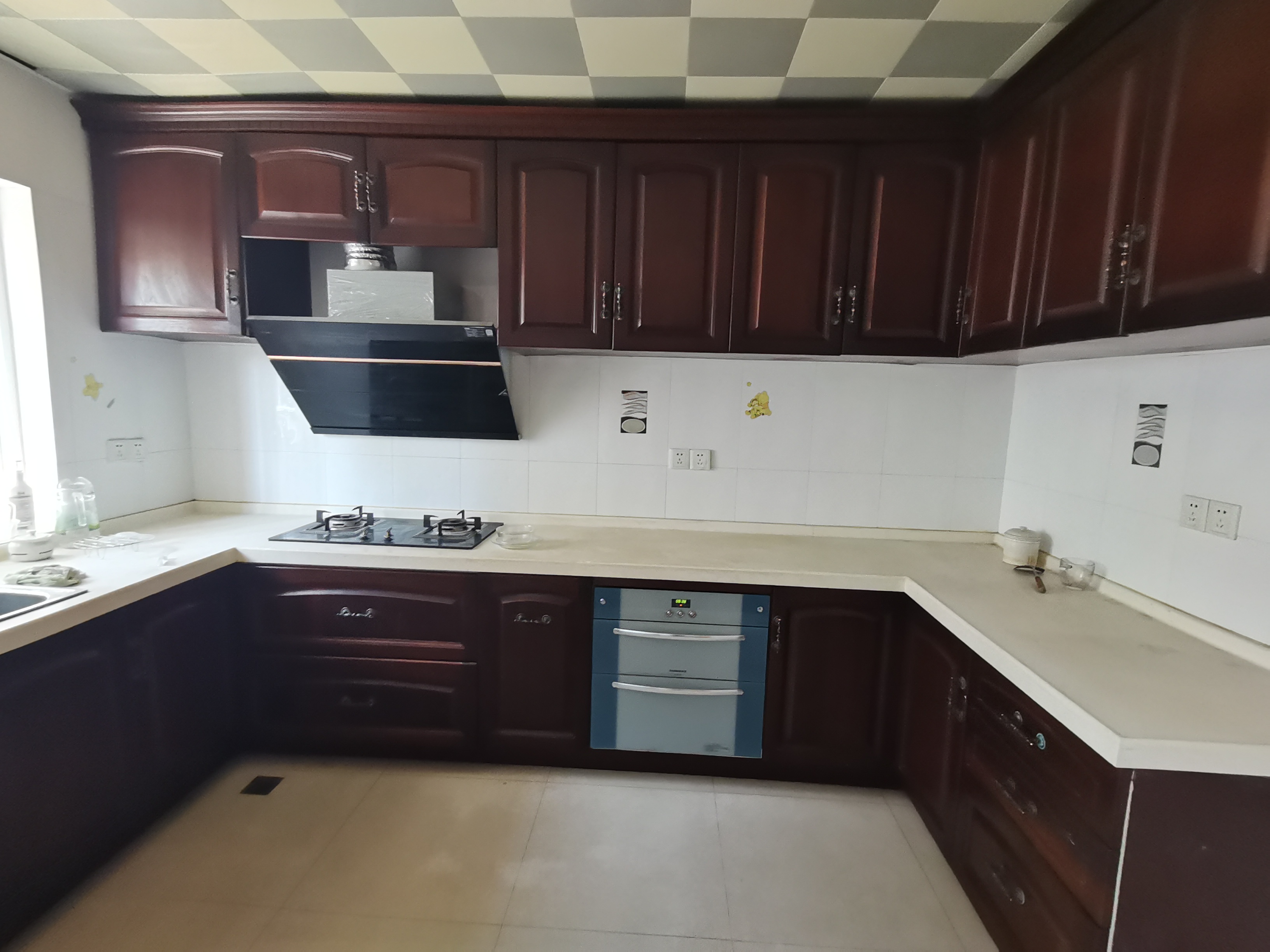 秀水华庭西区 4室2厅3卫 220m&sup2;