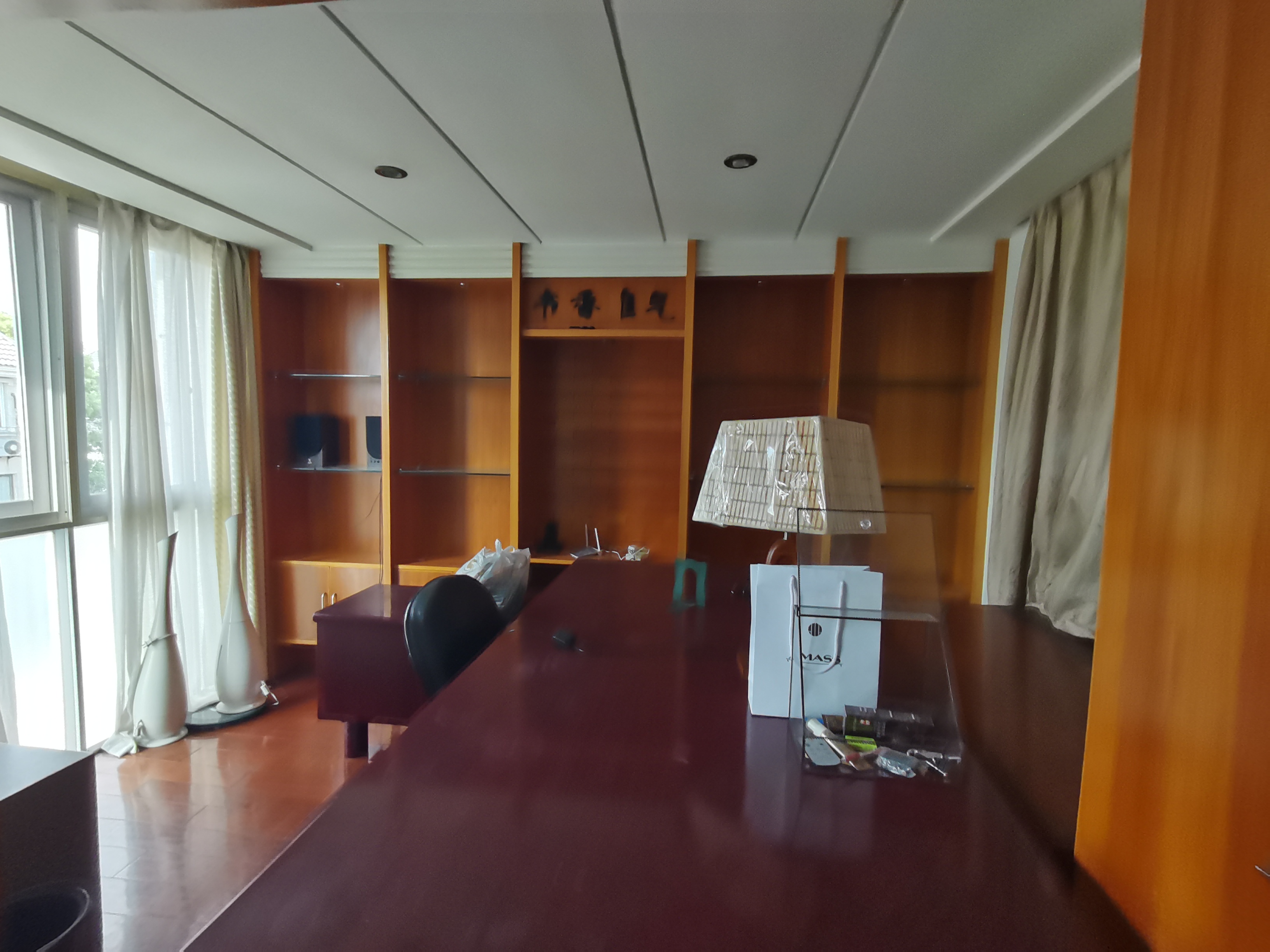 秀水华庭西区 4室2厅3卫 220m&sup2;