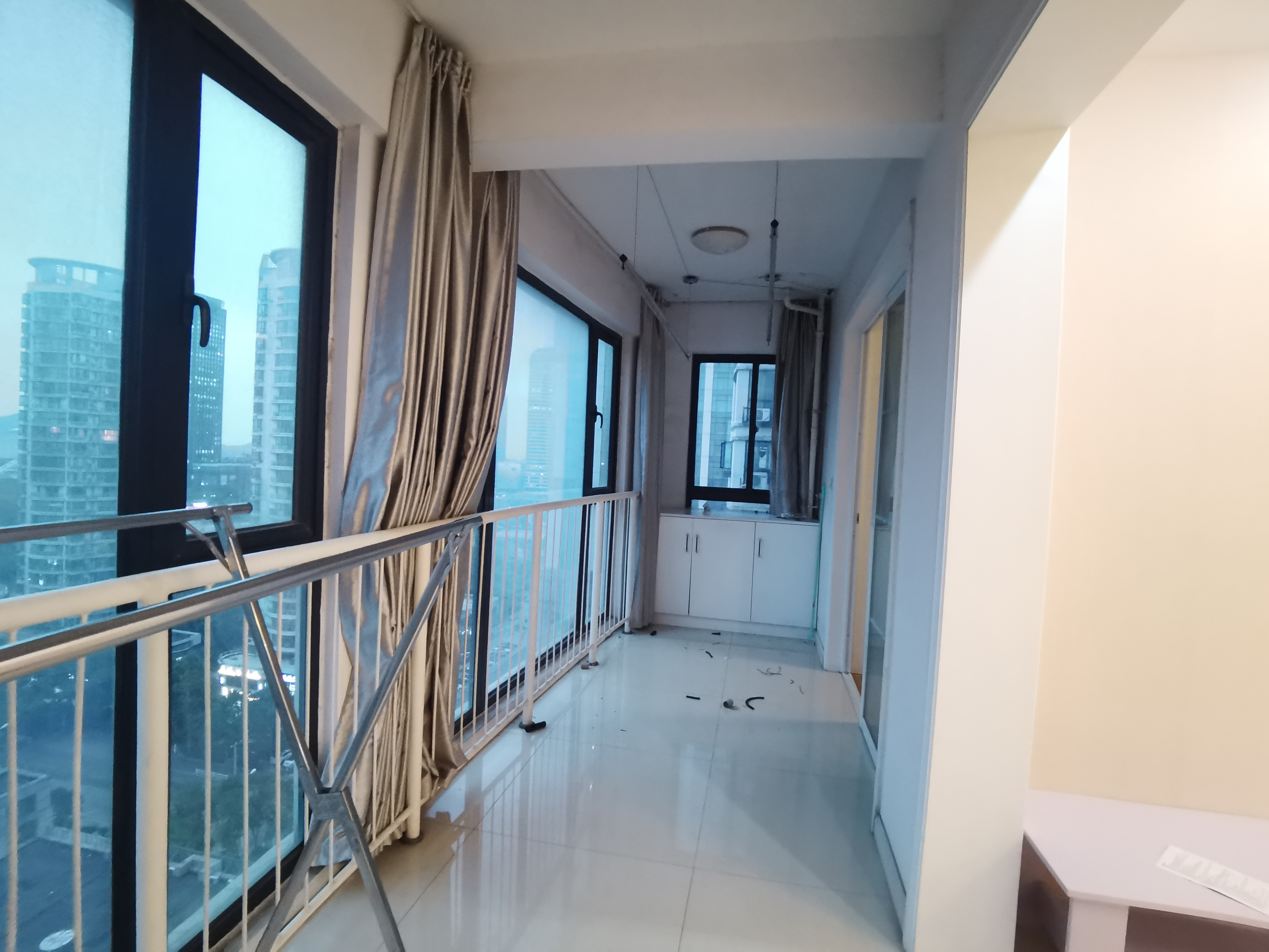 中南世纪城北区 2室2厅1卫 105m&sup2;